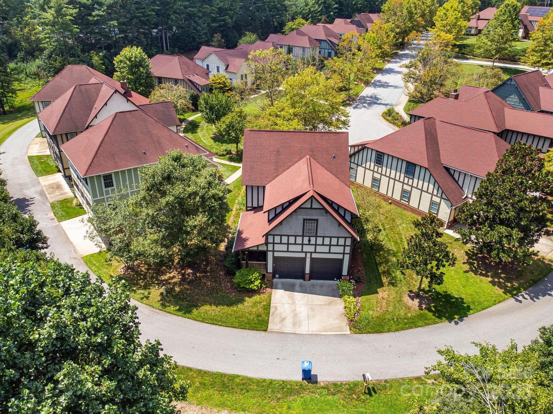 28 Trafalgar Circle - Photo 28