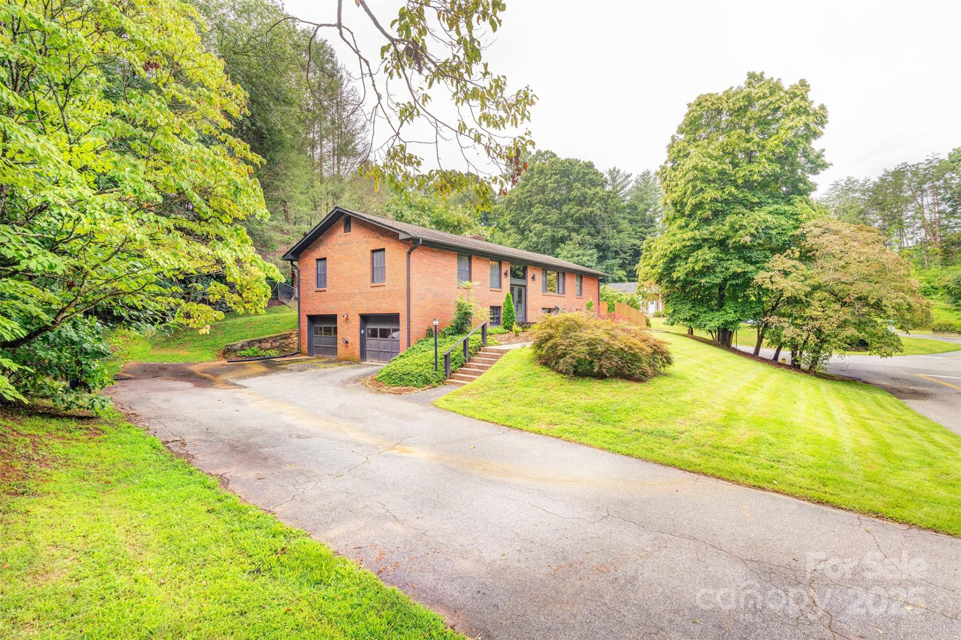 16 Beechwood Road - Photo 2