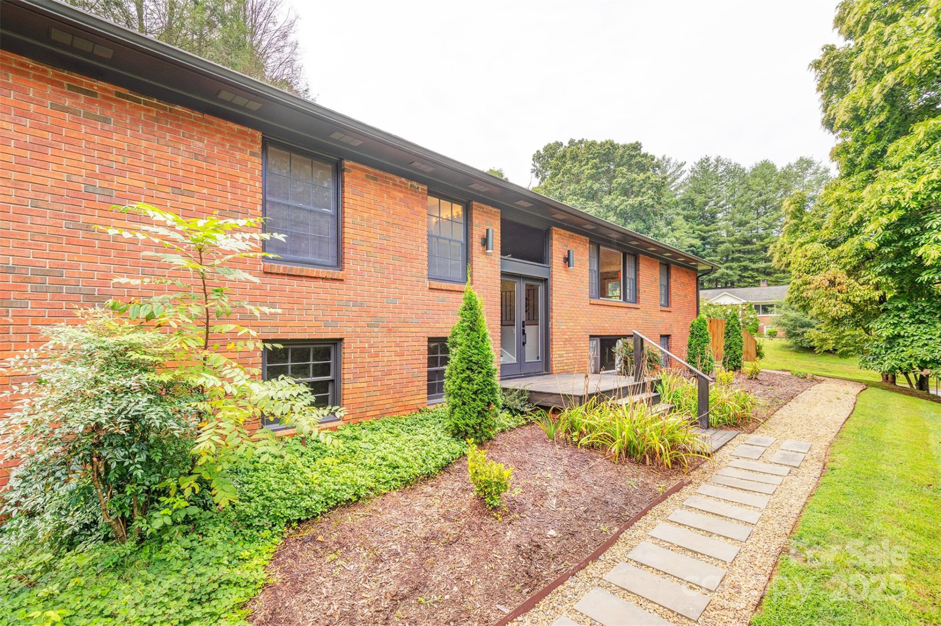 16 Beechwood Road - Photo 3