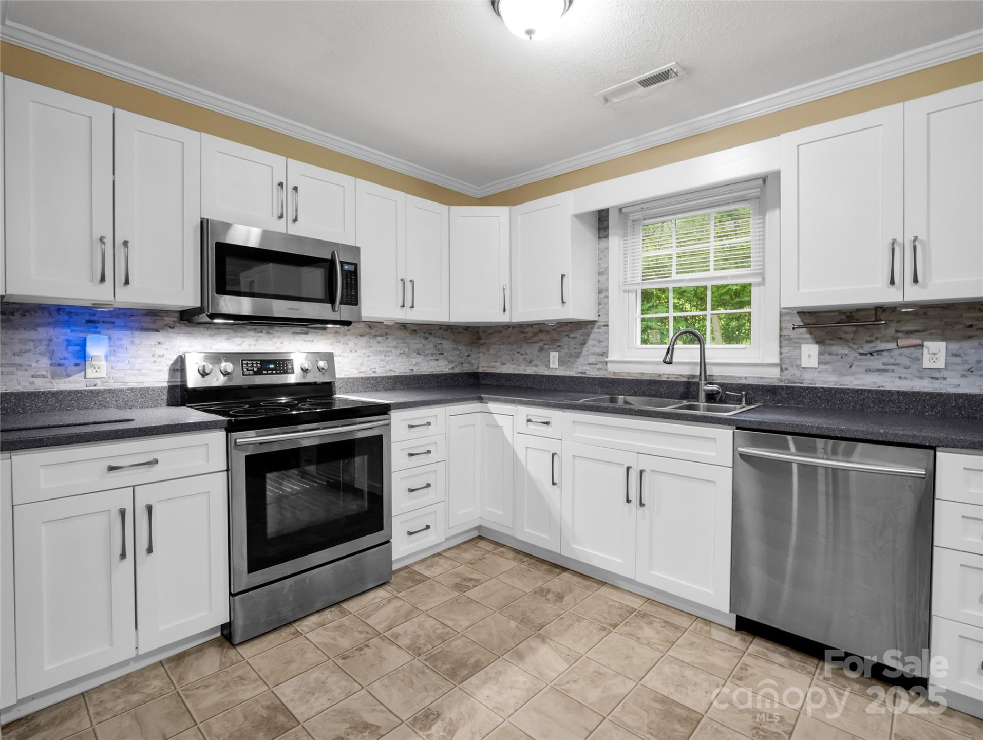 66 Barberry Heights Drive - Photo 16