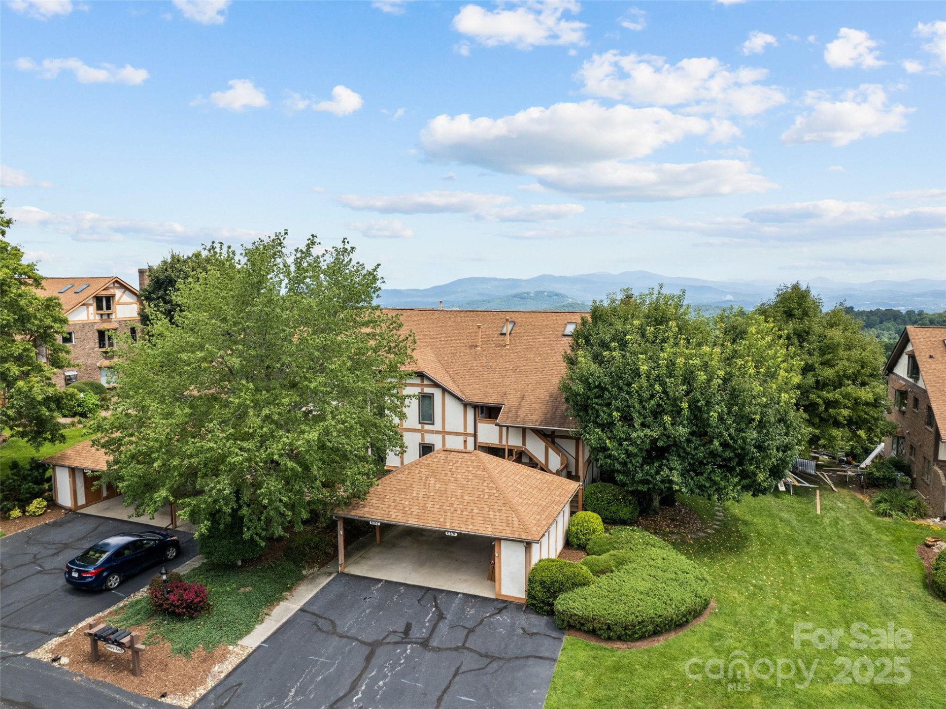 602 Fleetwood Plaza - Photo 2