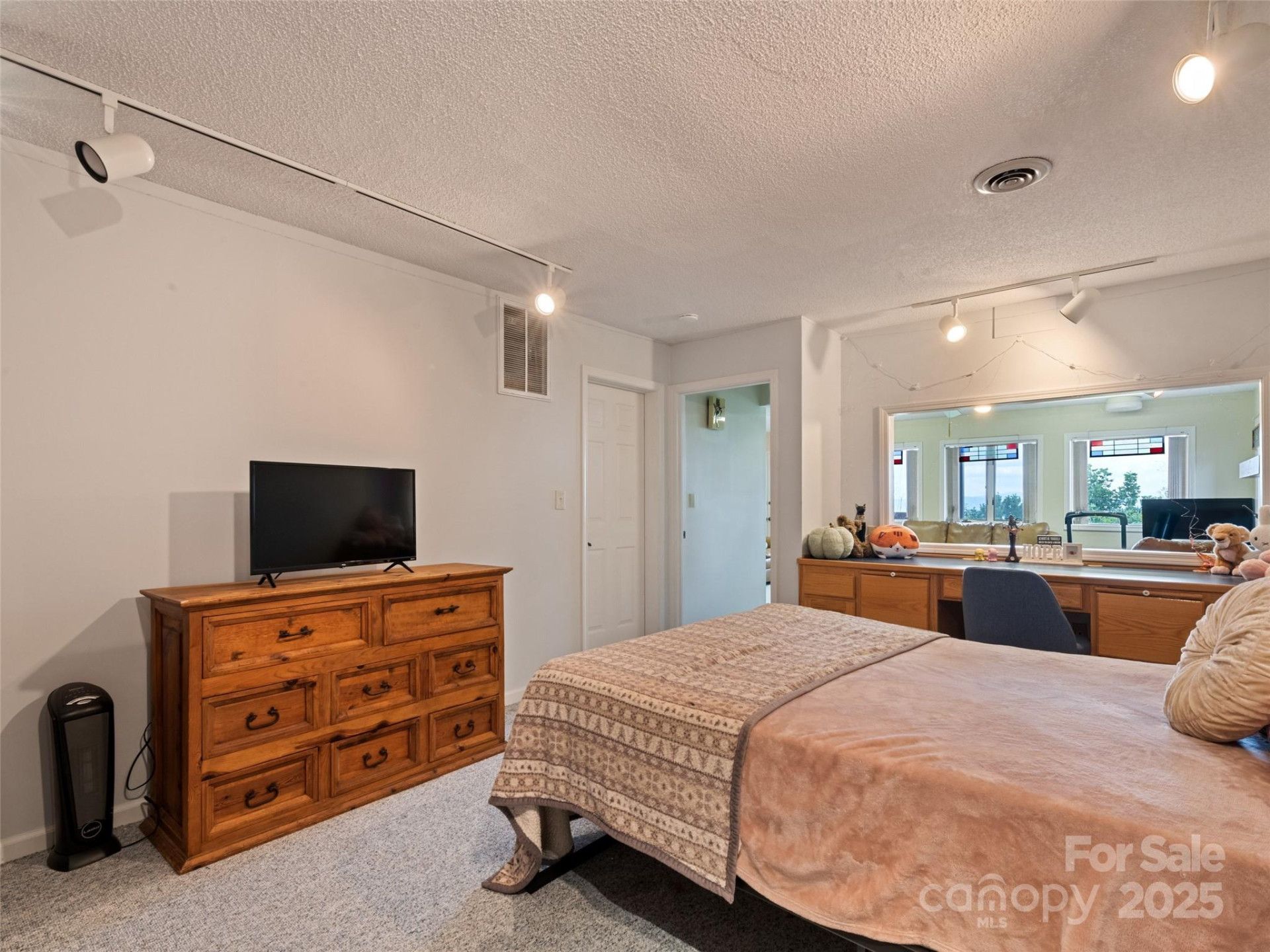 602 Fleetwood Plaza - Photo 34