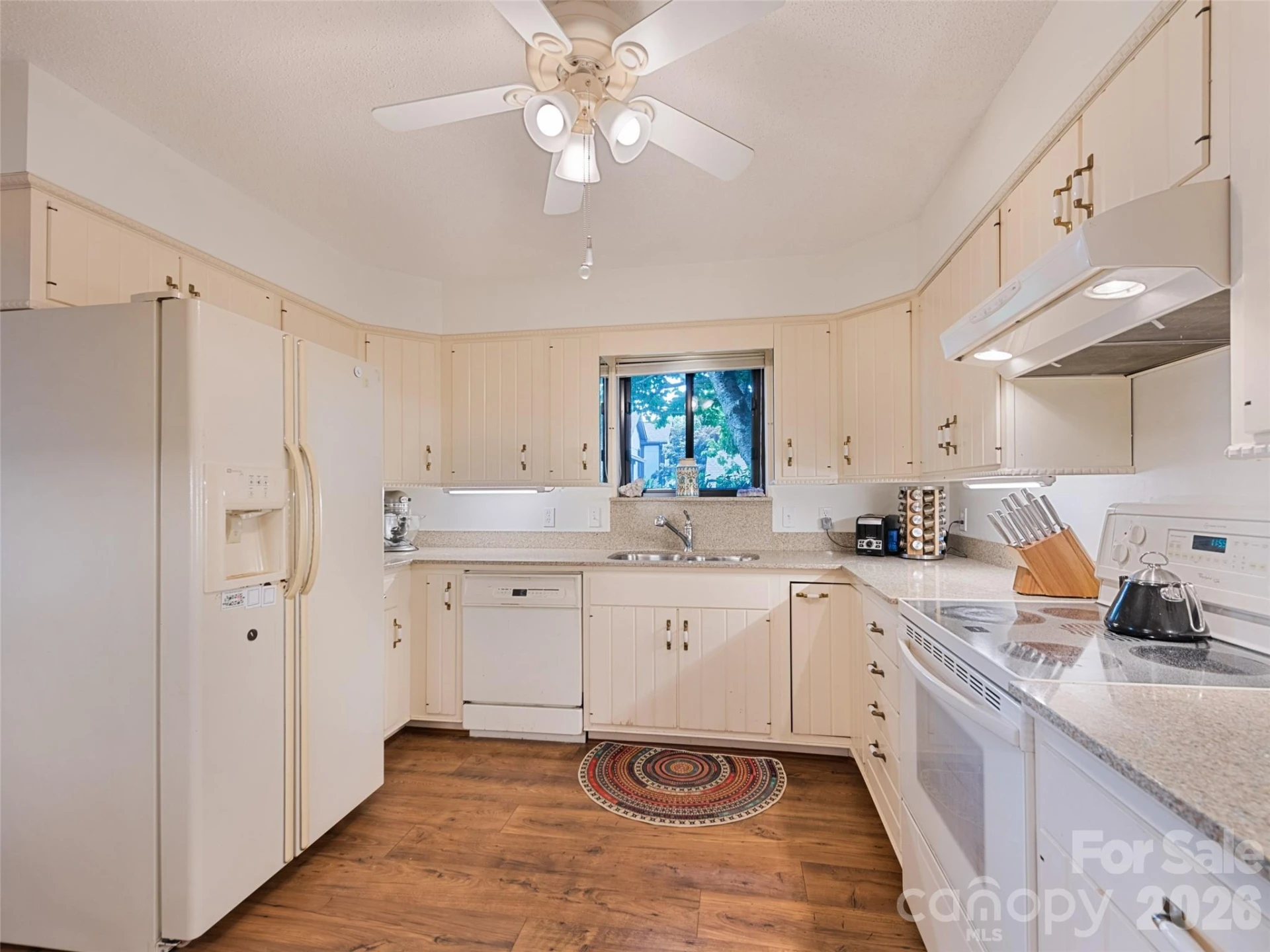 602 Fleetwood Plaza - Photo 17