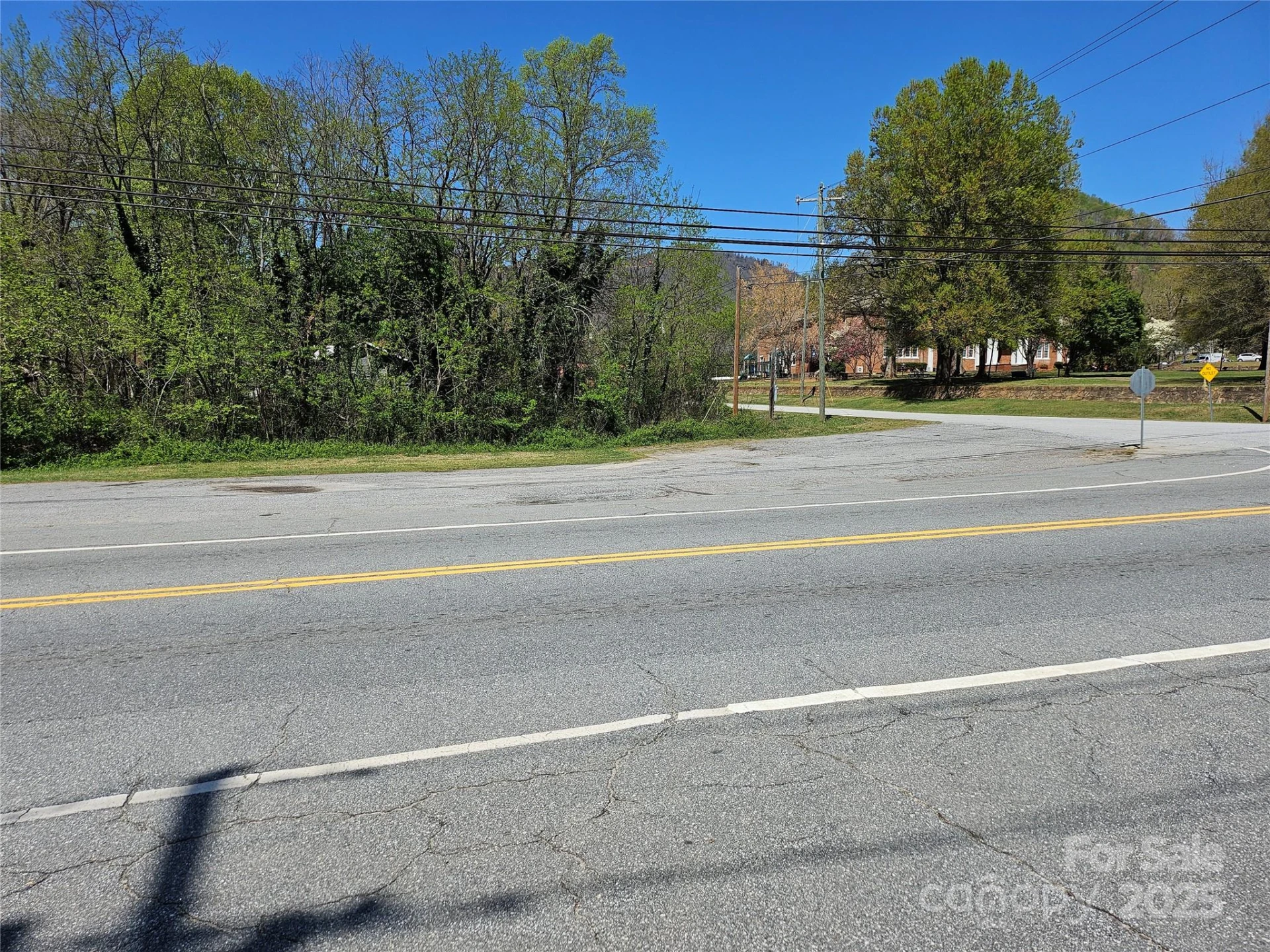 000 Mills Street - Photo 3