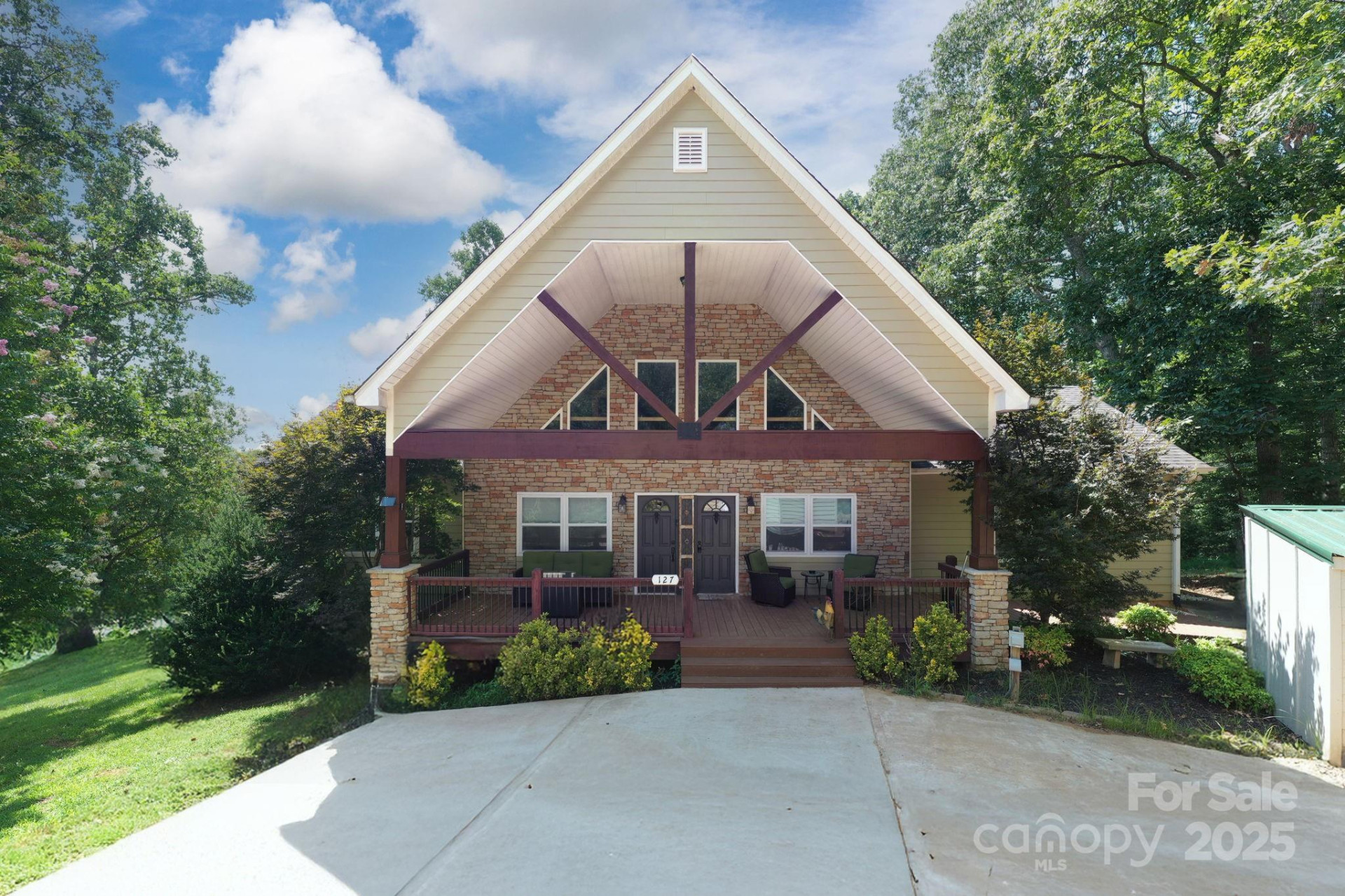 127 Deer Hill Lane - Photo 3