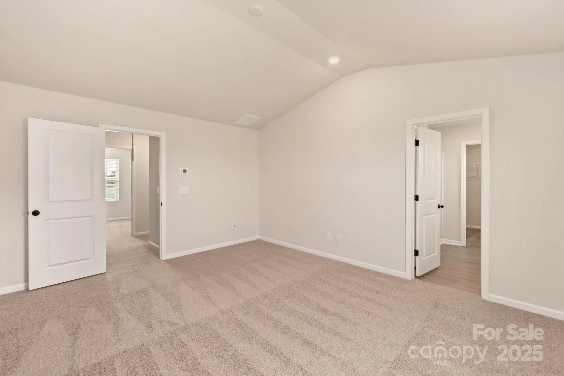 1058 Jonestown Road - Photo 3