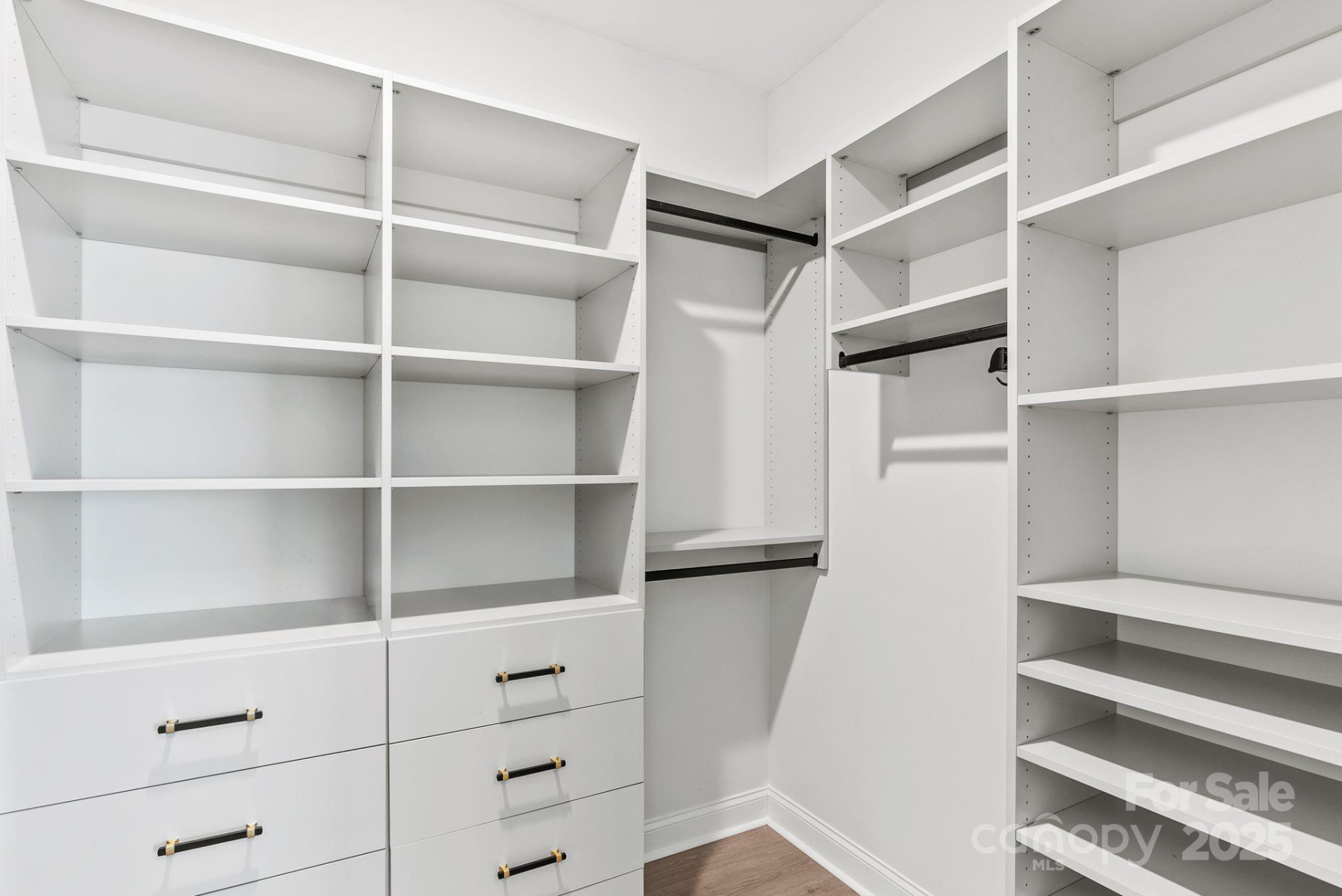 66 Walnut Springs Drive - Photo 16