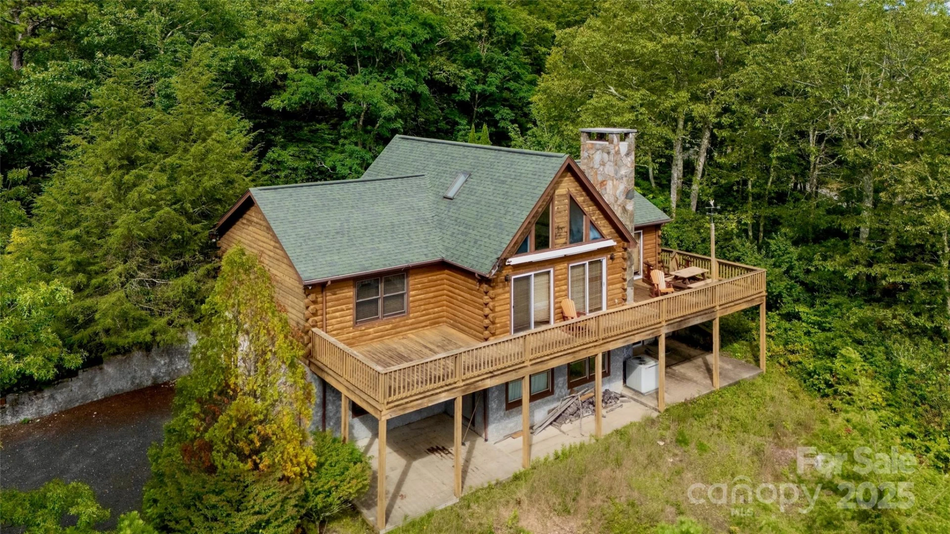 807 Pine Tree Road