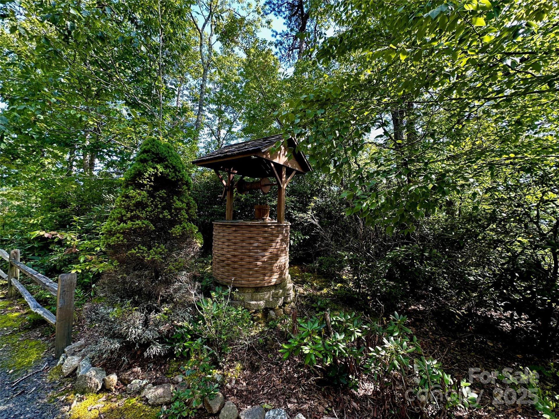 807 Pine Tree Road - Photo 45