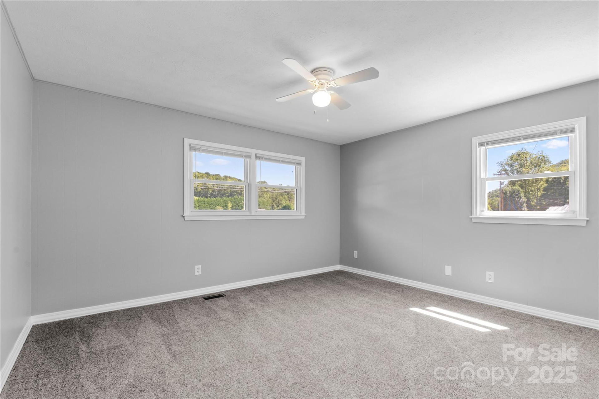 111 Curtis Creek Road - Photo 17
