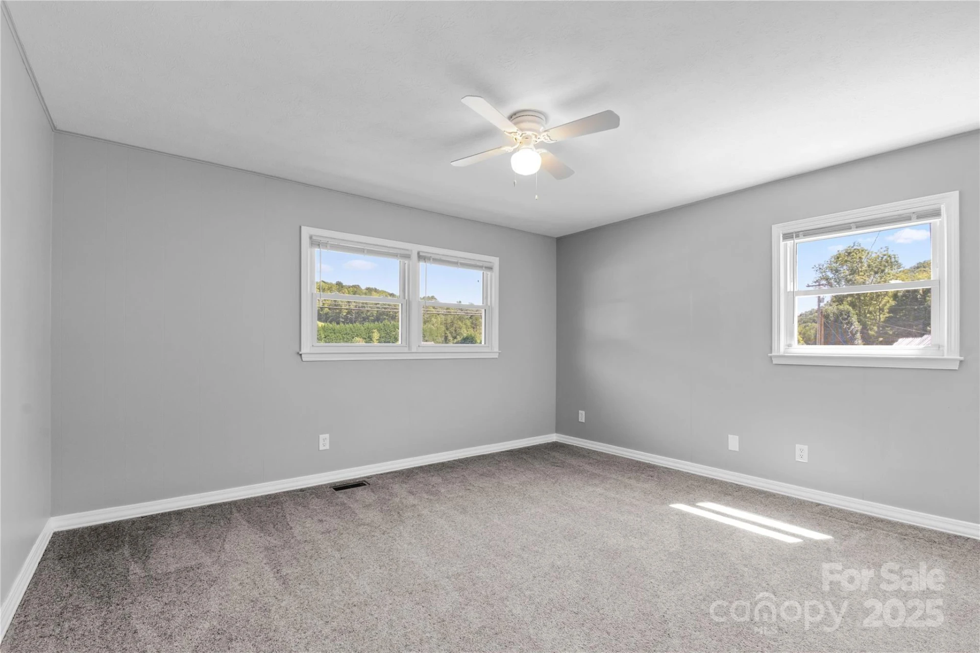 111 Curtis Creek Road - Photo 17