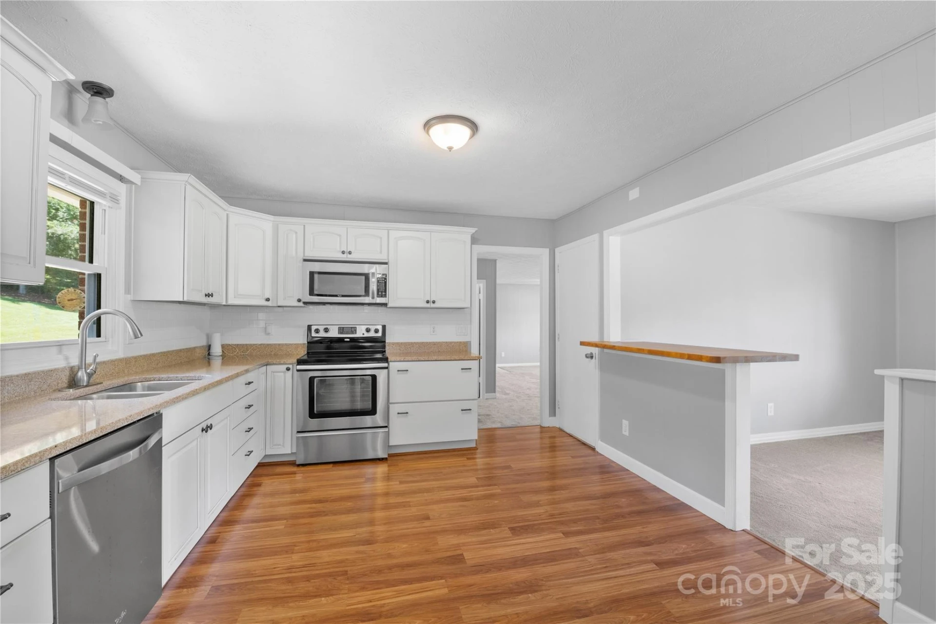 111 Curtis Creek Road - Photo 9