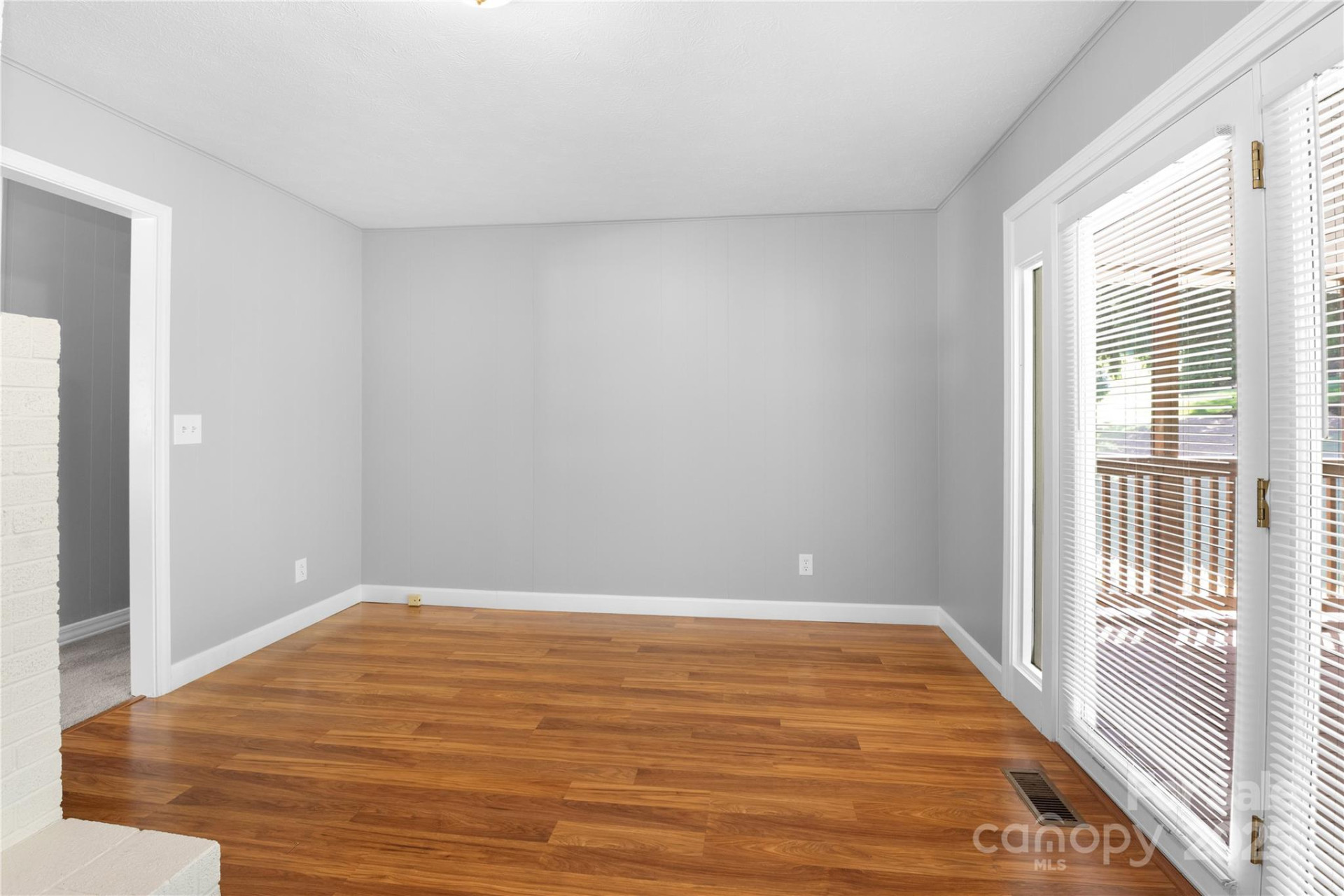 111 Curtis Creek Road - Photo 10