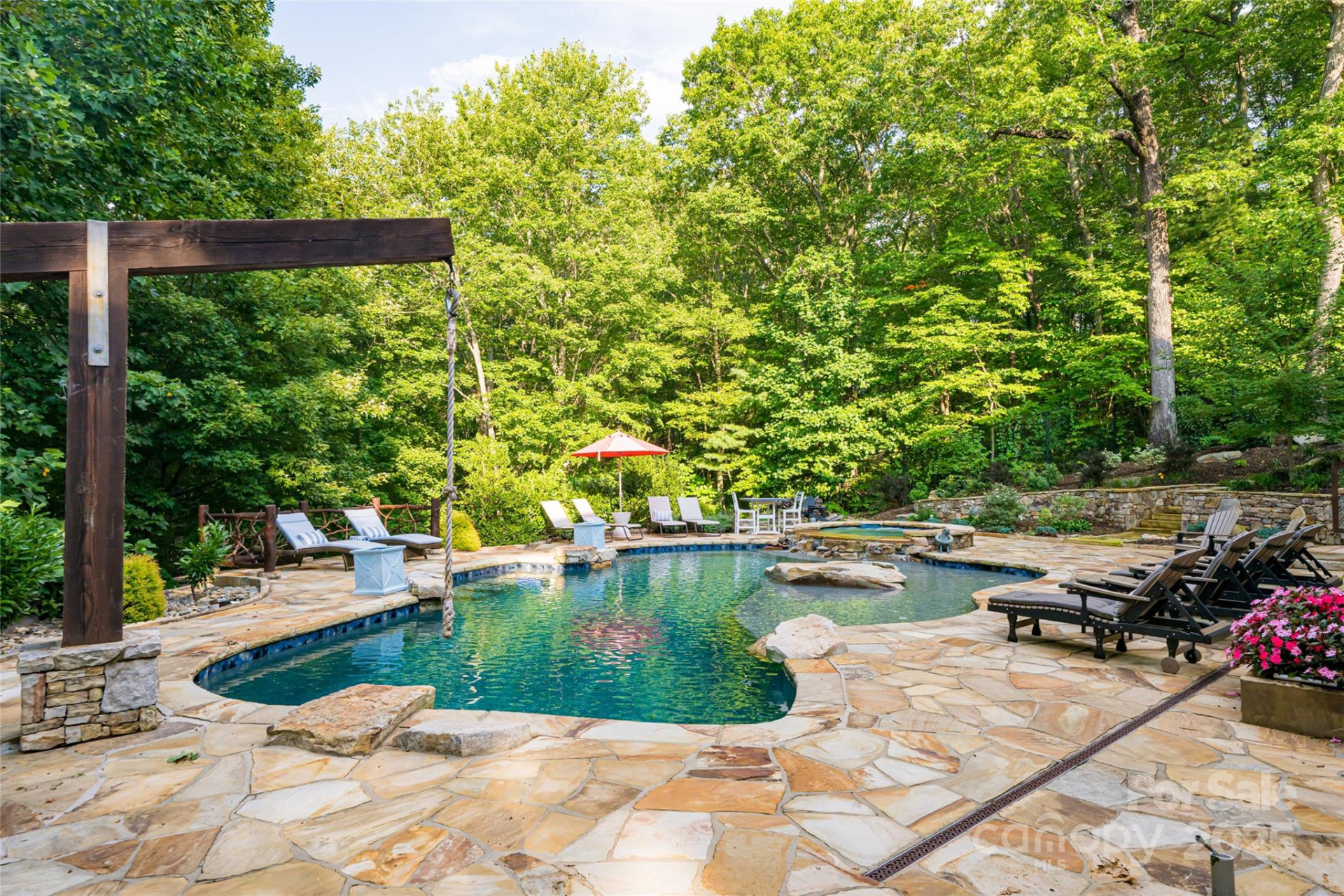 413 Barrington Drive - Photo 3