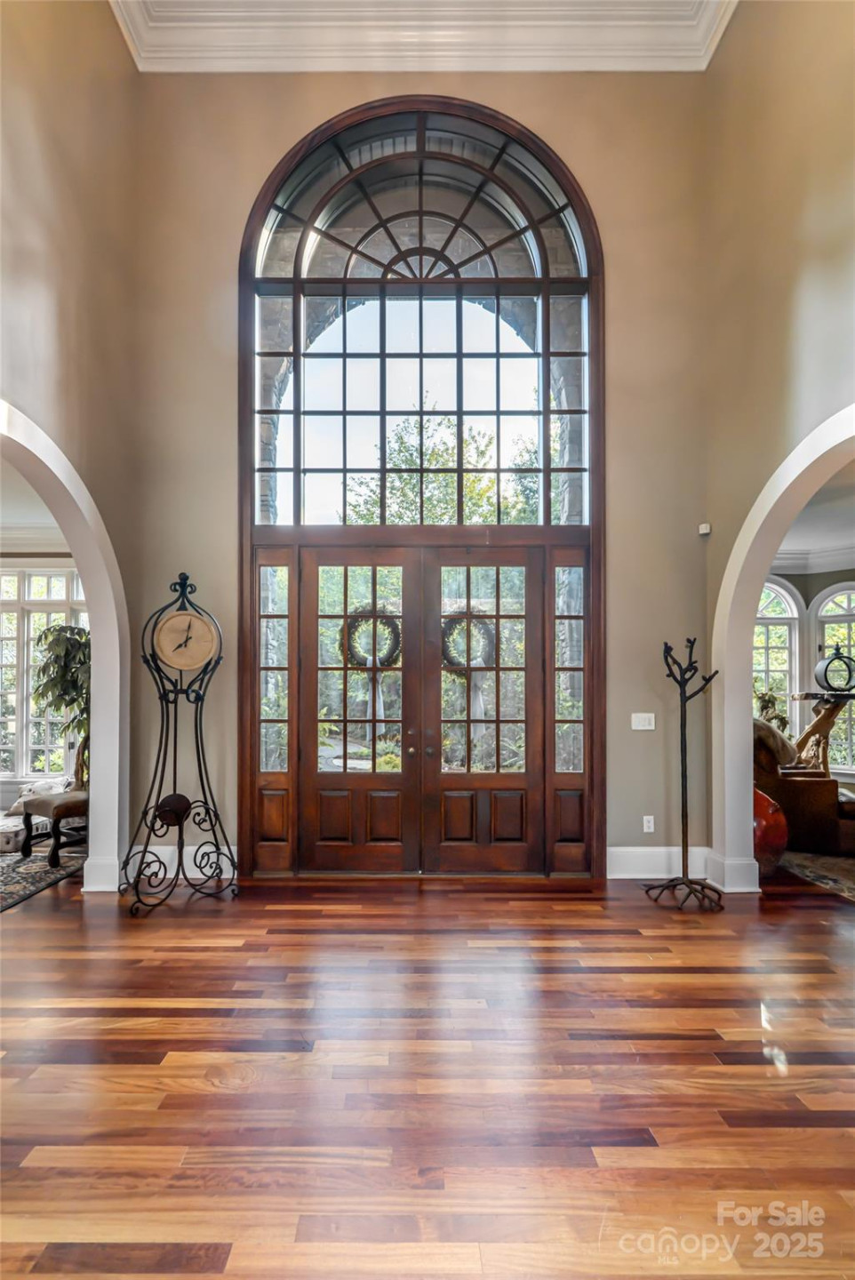 413 Barrington Drive - Photo 5