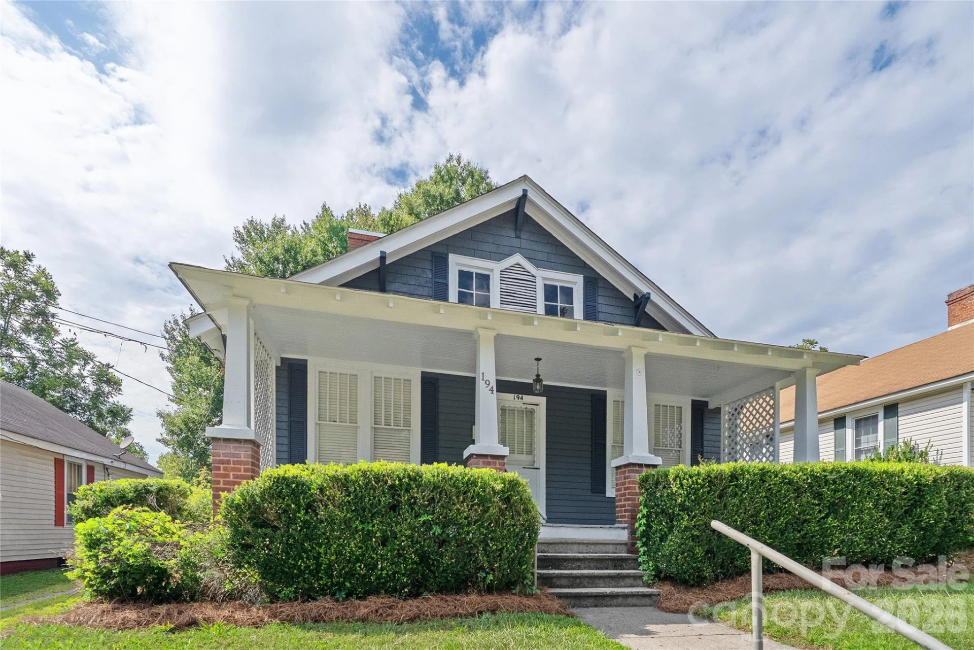 194 Cedar Drive - Photo 2