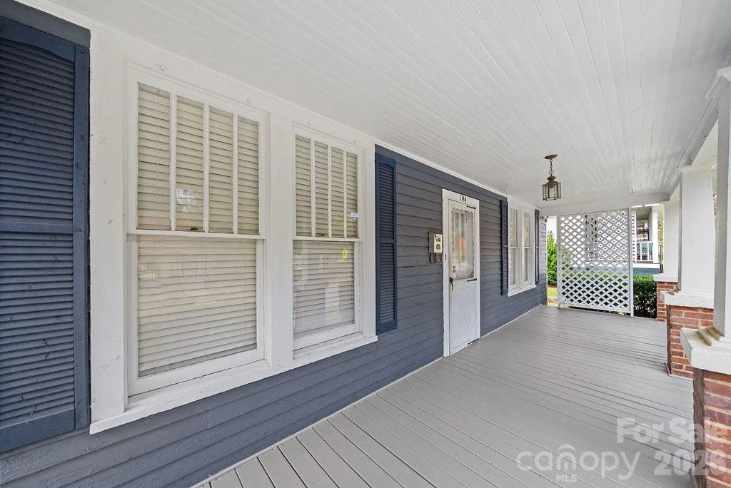 194 Cedar Drive - Photo 3