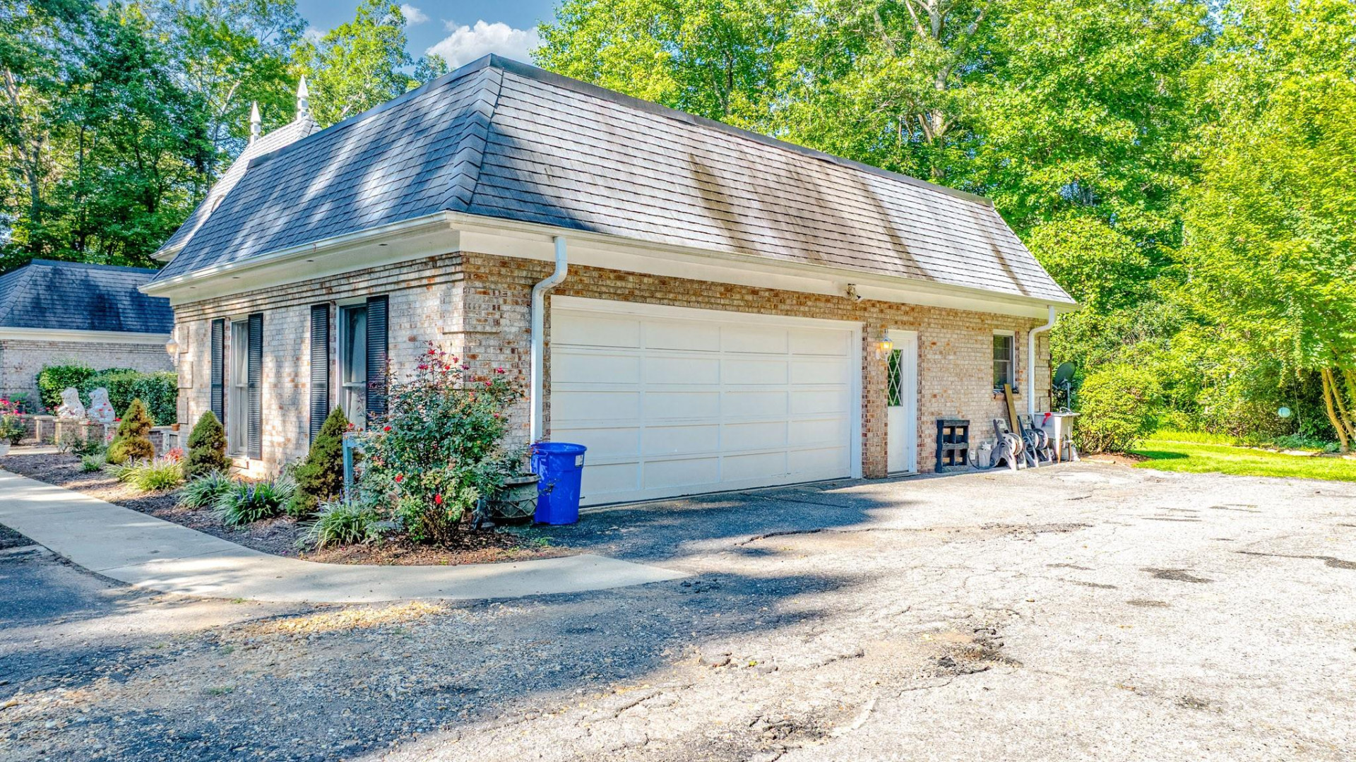 390 Forest Heights Drive - Photo 8