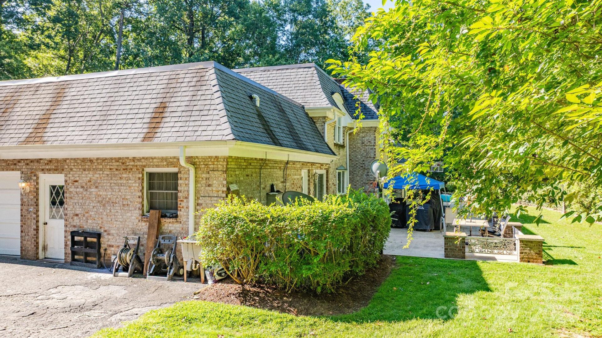 390 Forest Heights Drive - Photo 9