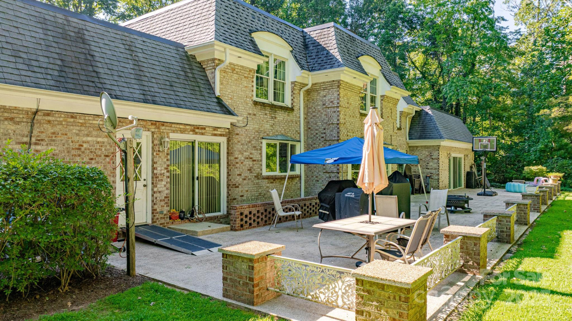 390 Forest Heights Drive - Photo 10