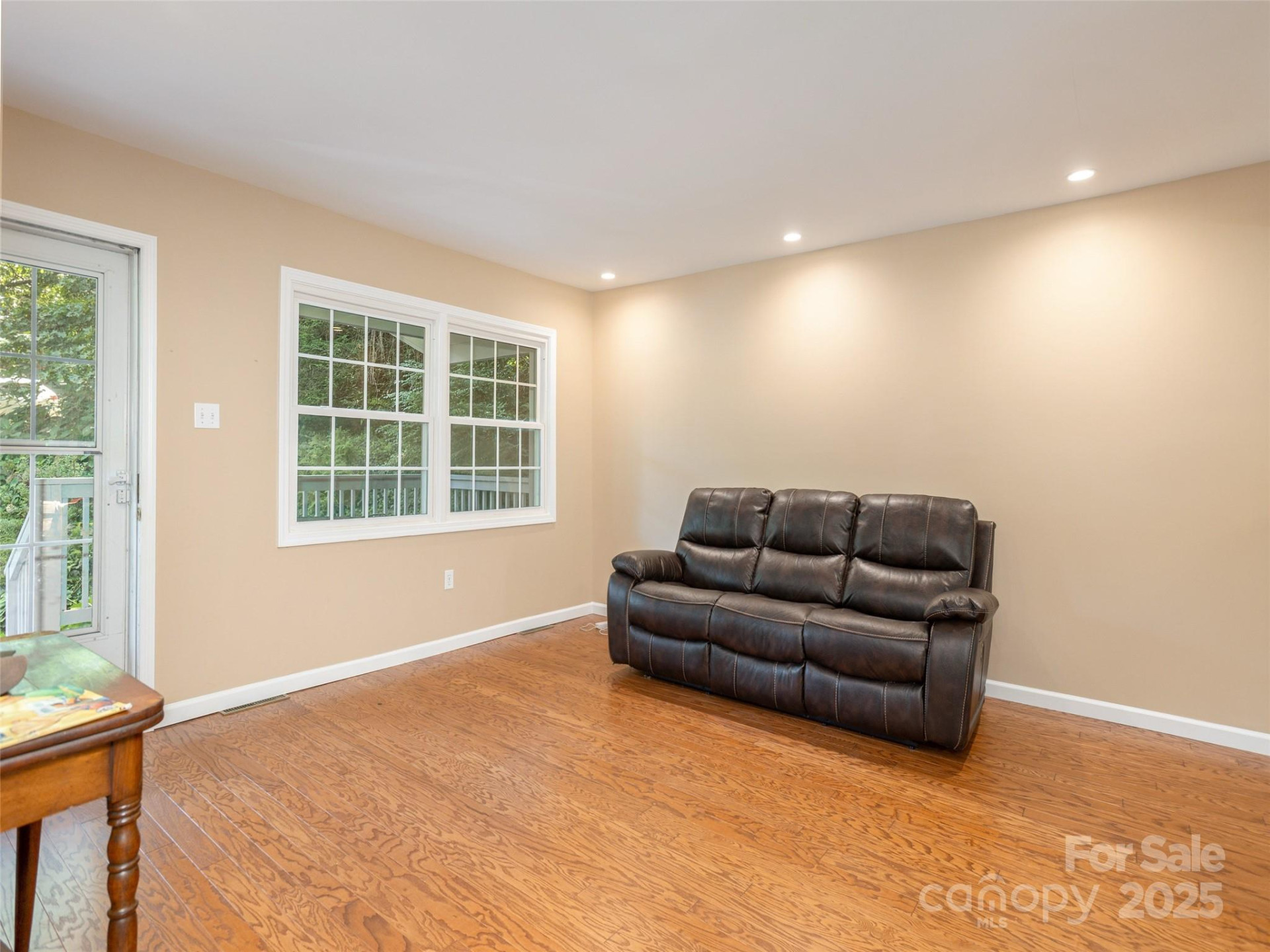 21 Laurel Park Drive - Photo 8