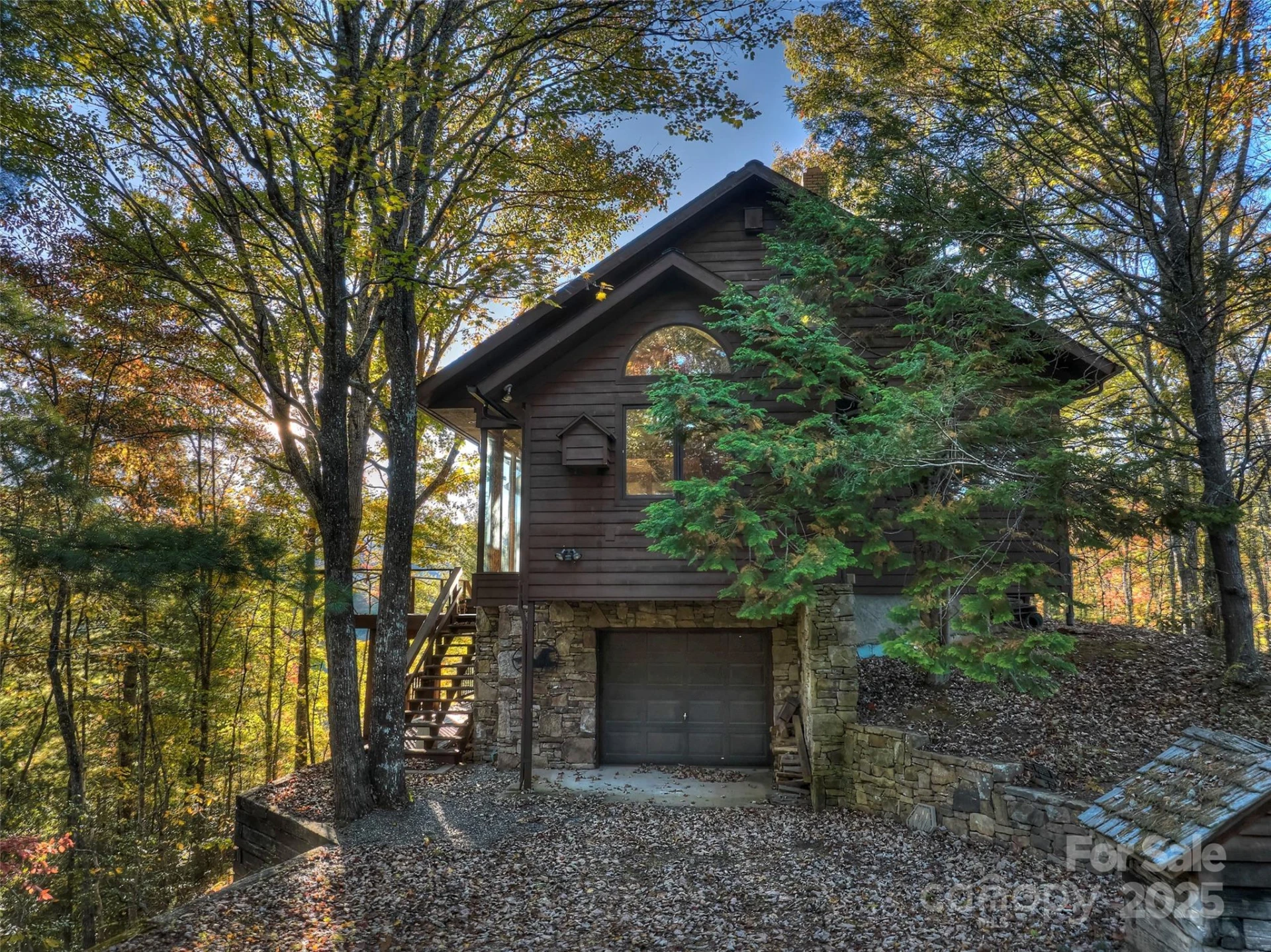 565 Silver Ridge Road