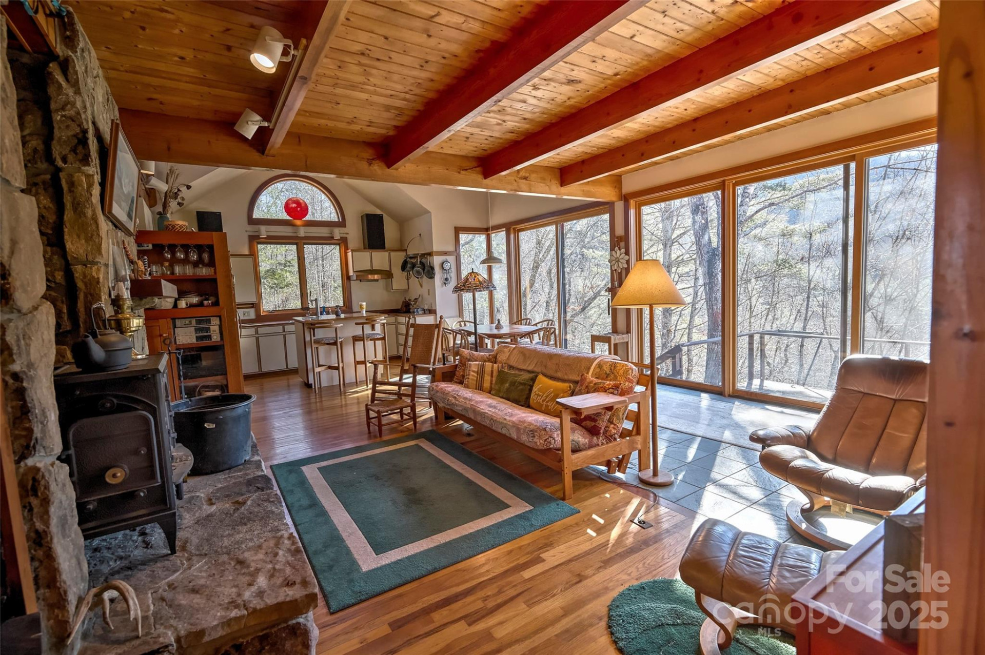 565 Silver Ridge Road - Photo 4