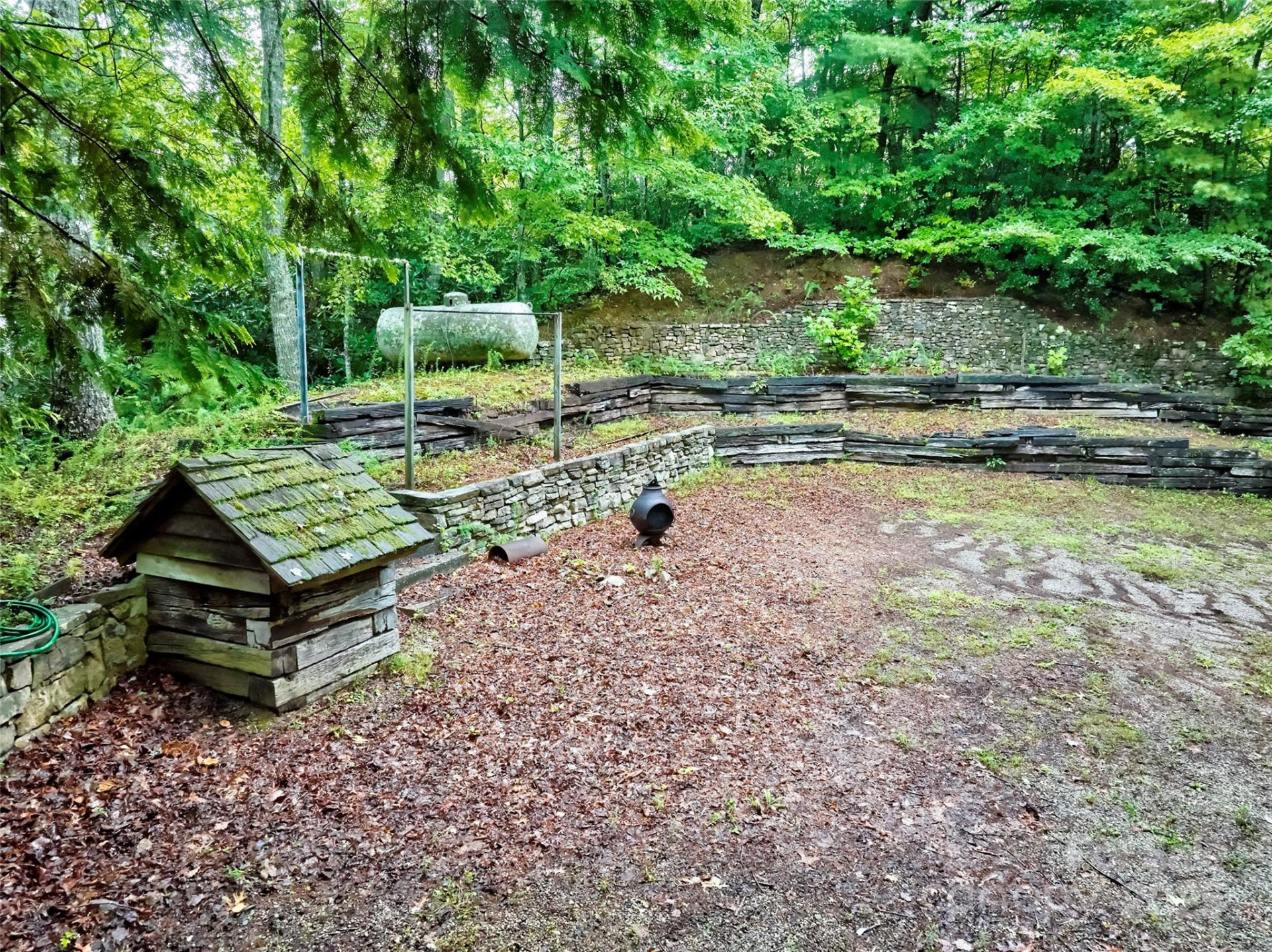 565 Silver Ridge Road - Photo 38