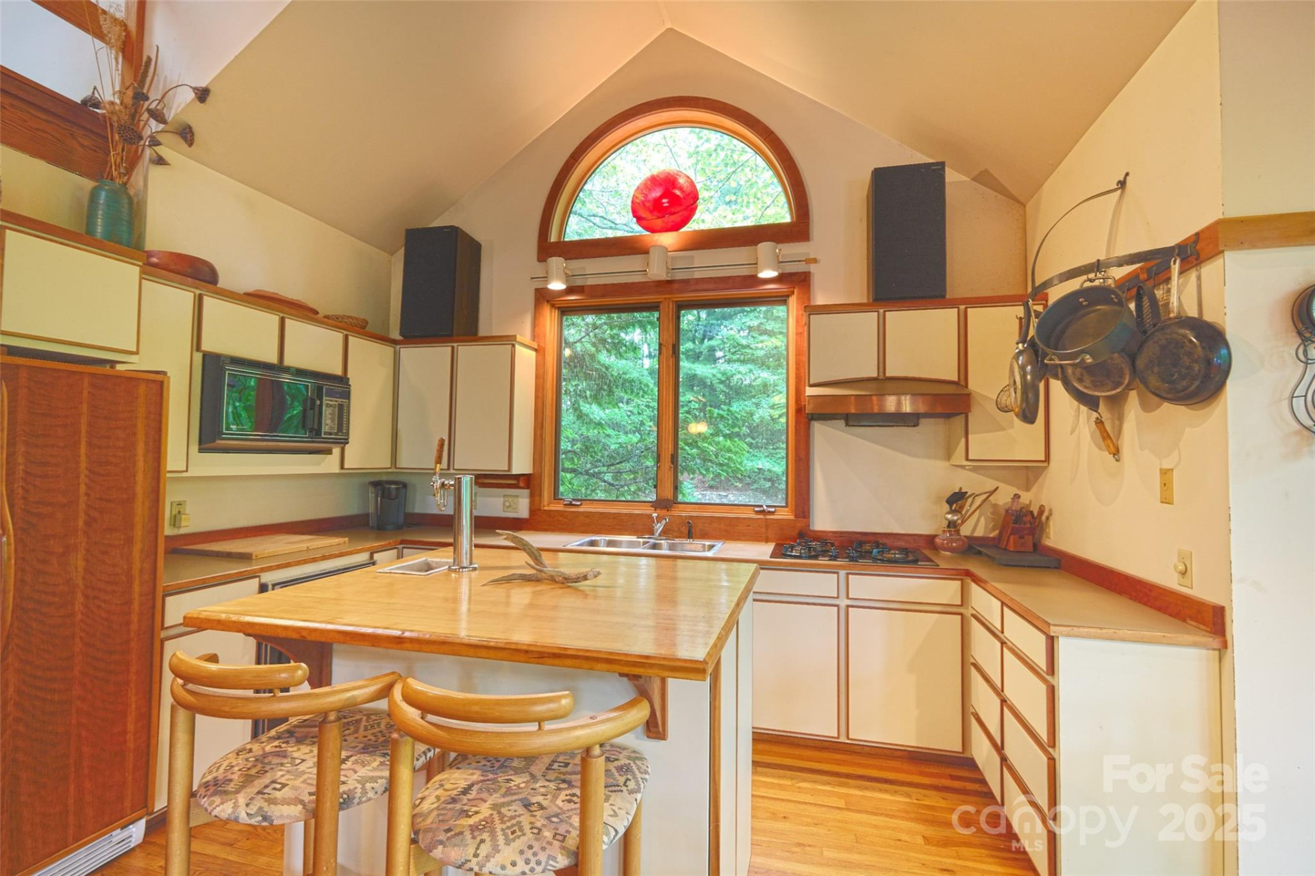 565 Silver Ridge Road - Photo 45