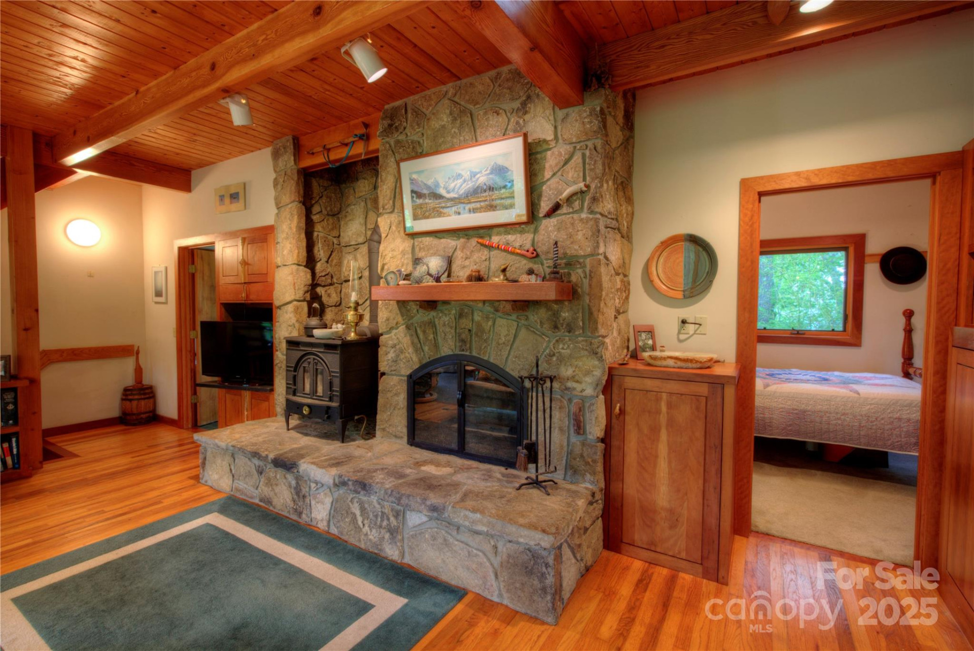 565 Silver Ridge Road - Photo 7