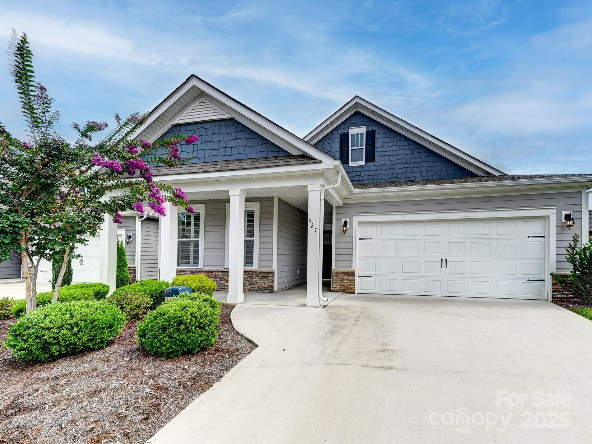 527 Summerfield Place - Photo 2