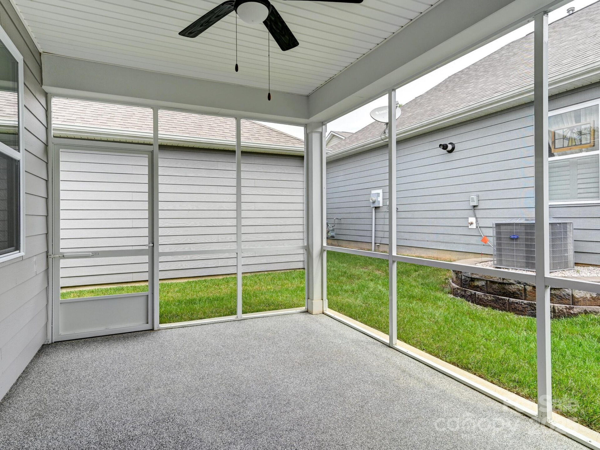 527 Summerfield Place - Photo 24