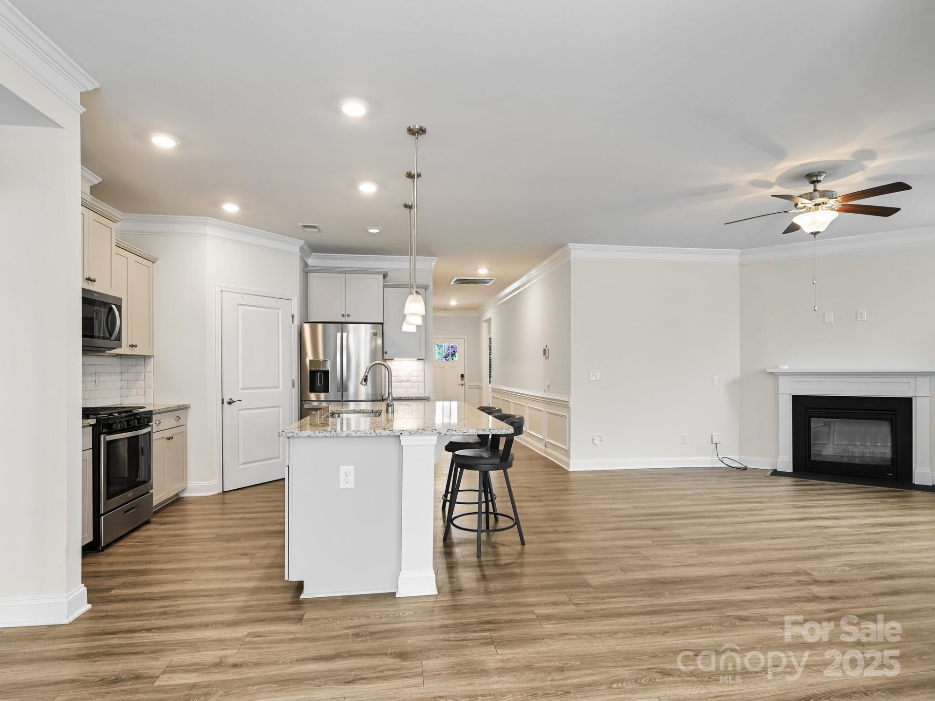 527 Summerfield Place - Photo 9