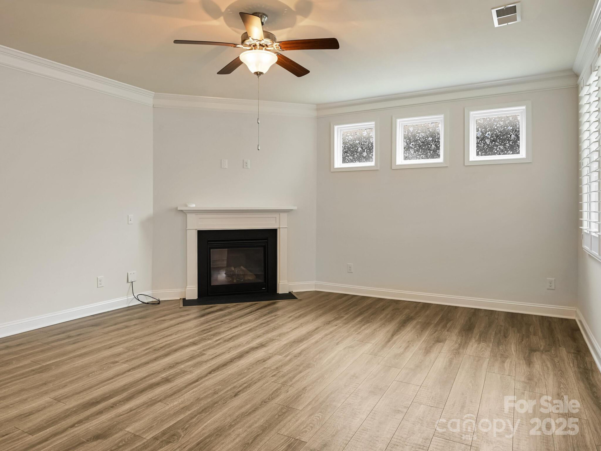 527 Summerfield Place - Photo 10