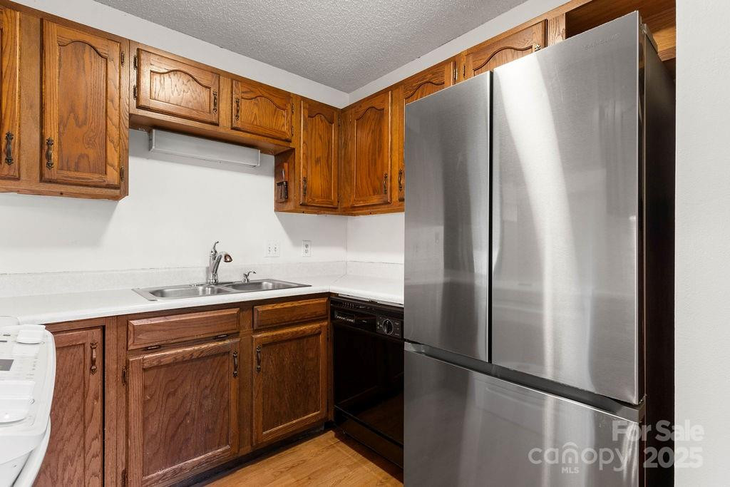 153 Elkwood Avenue - Photo 16