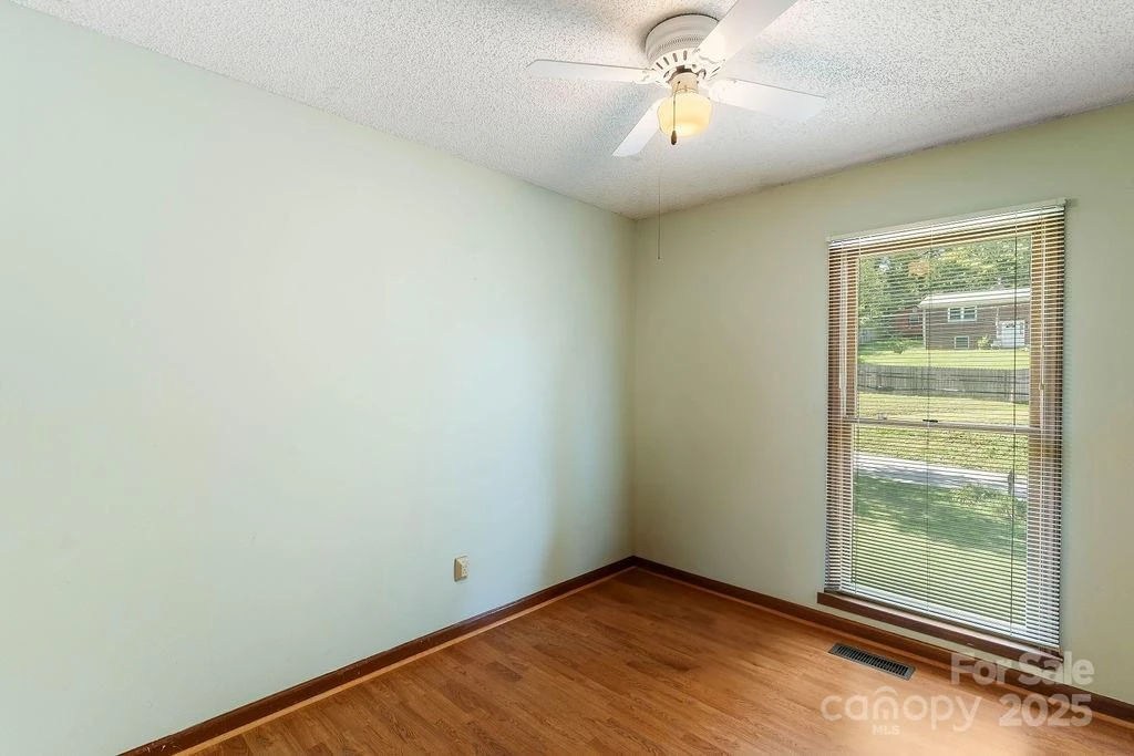 153 Elkwood Avenue - Photo 20
