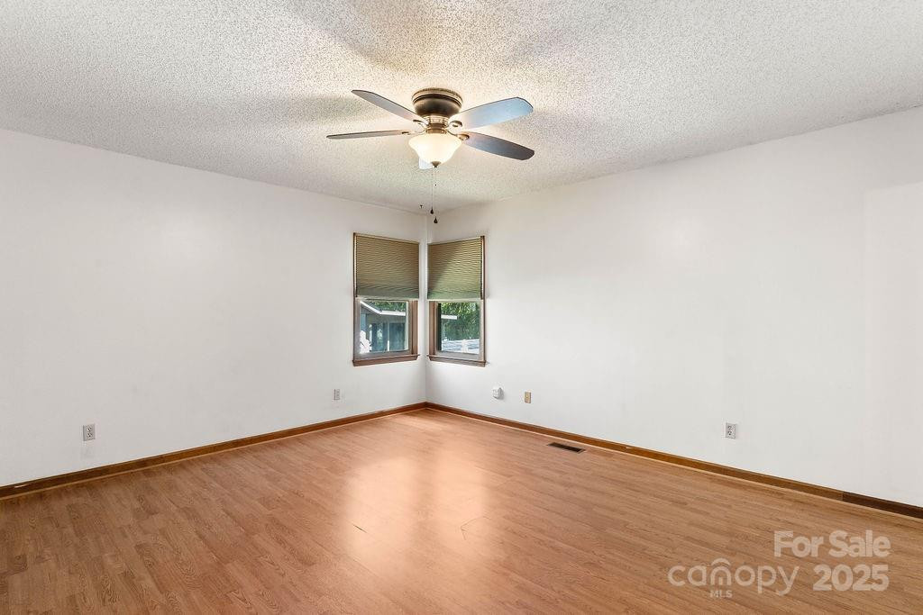 153 Elkwood Avenue - Photo 25