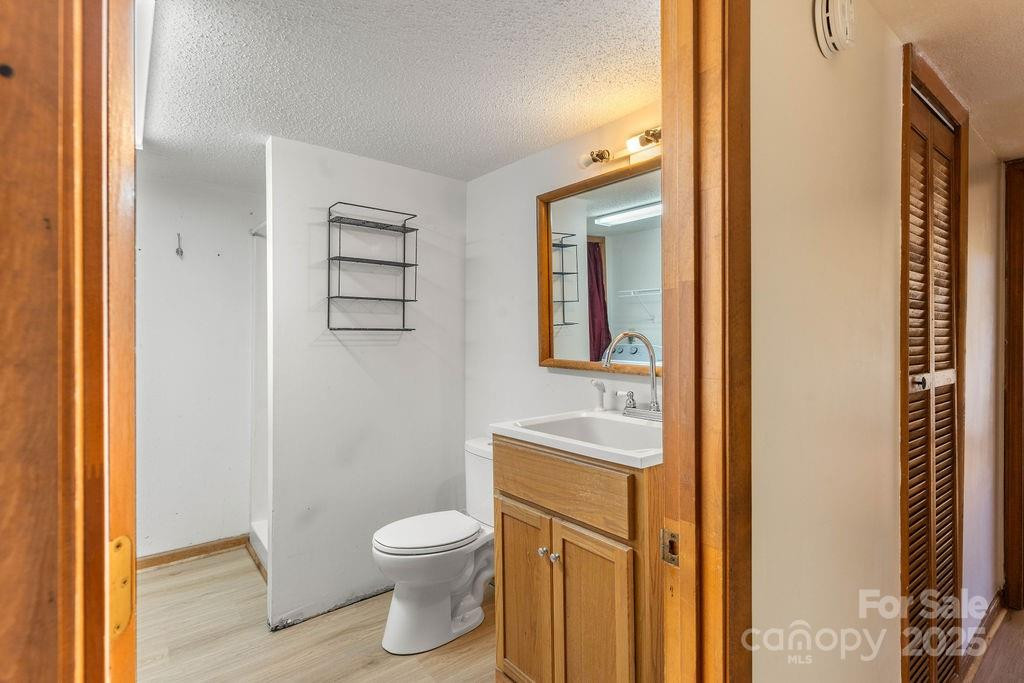 153 Elkwood Avenue - Photo 36
