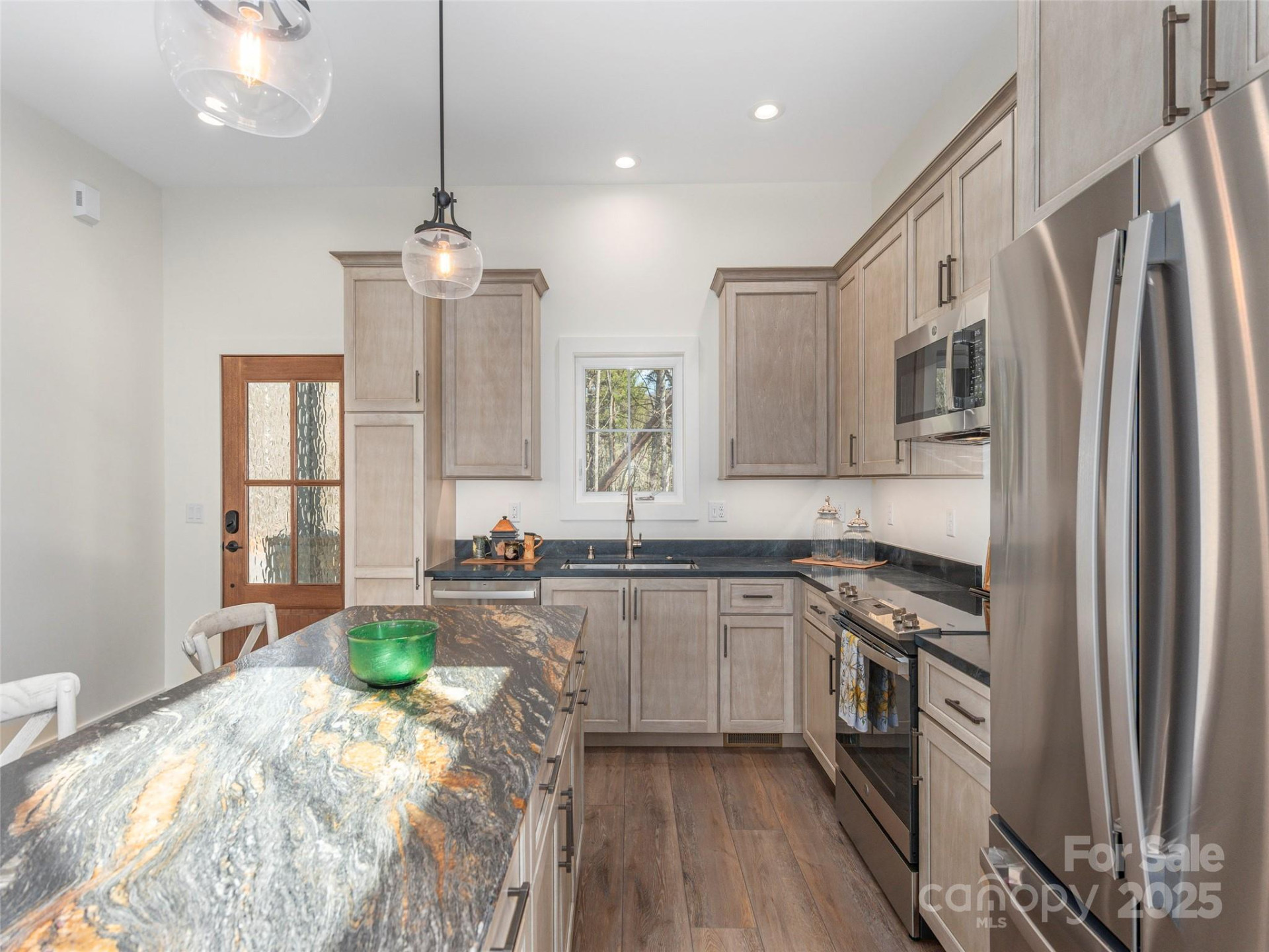 410 Dream Valley Drive - Photo 5