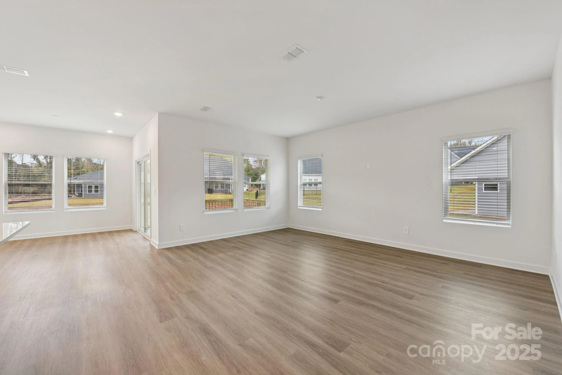 712 Palmer Pendleton Way - Photo 2