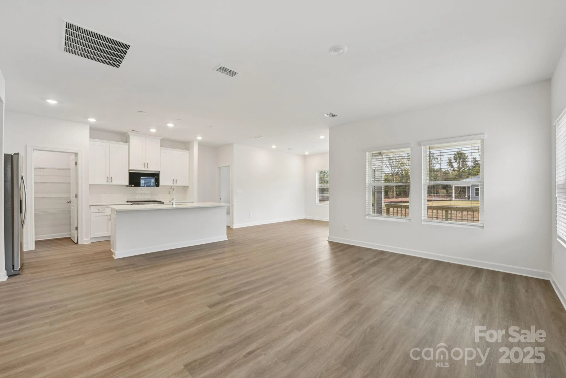 712 Palmer Pendleton Way - Photo 3