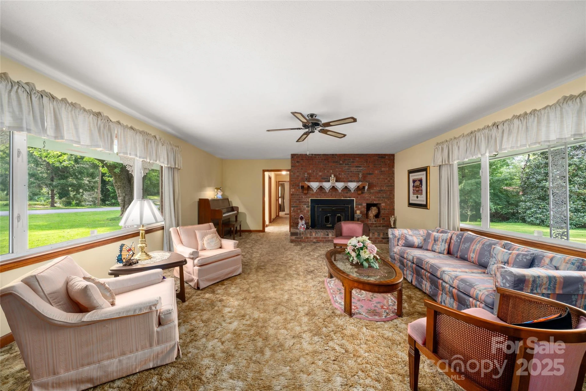 335 Lake Circle Drive - Photo 2