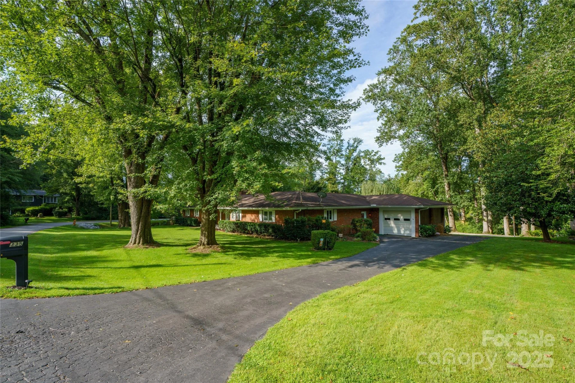335 Lake Circle Drive - Photo 27