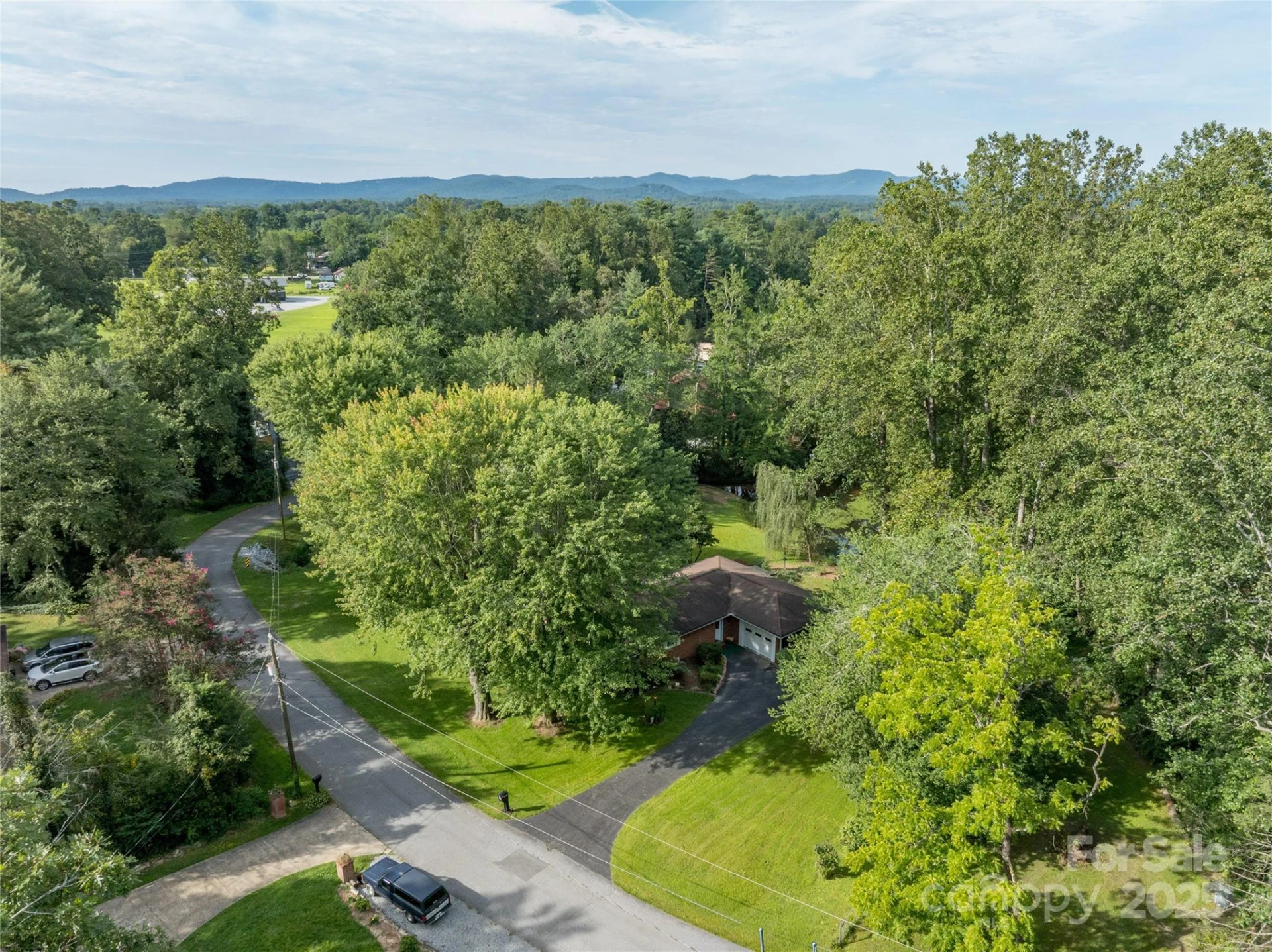 335 Lake Circle Drive - Photo 34