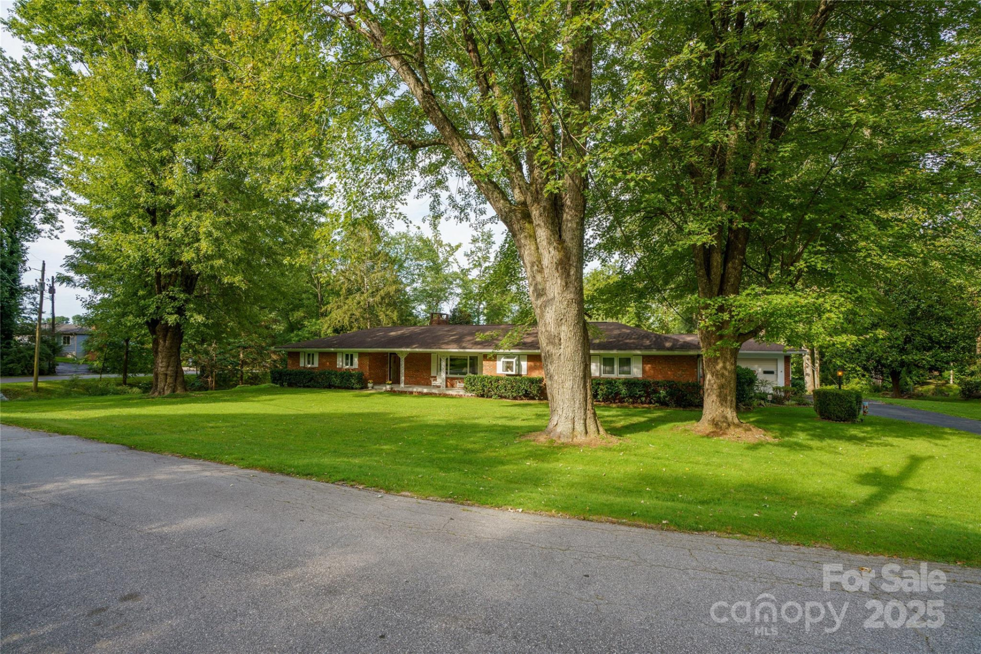 335 Lake Circle Drive - Photo 38