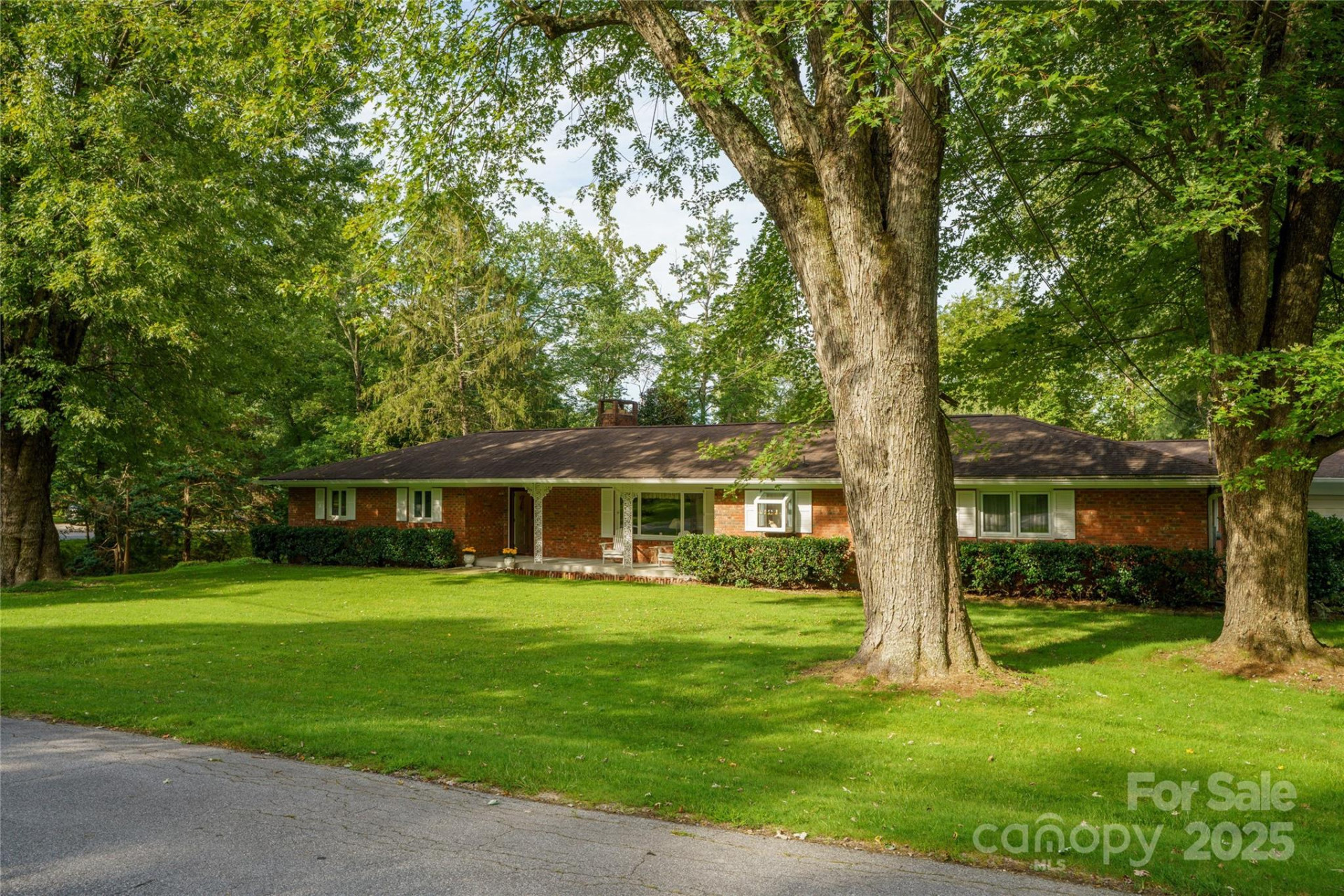 335 Lake Circle Drive - Photo 39