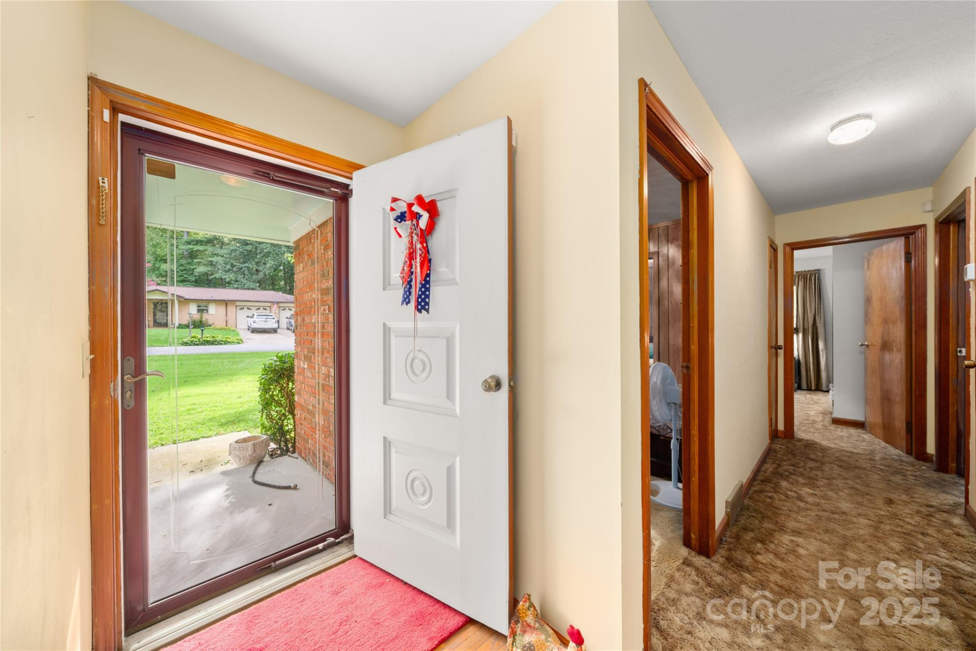 335 Lake Circle Drive - Photo 5