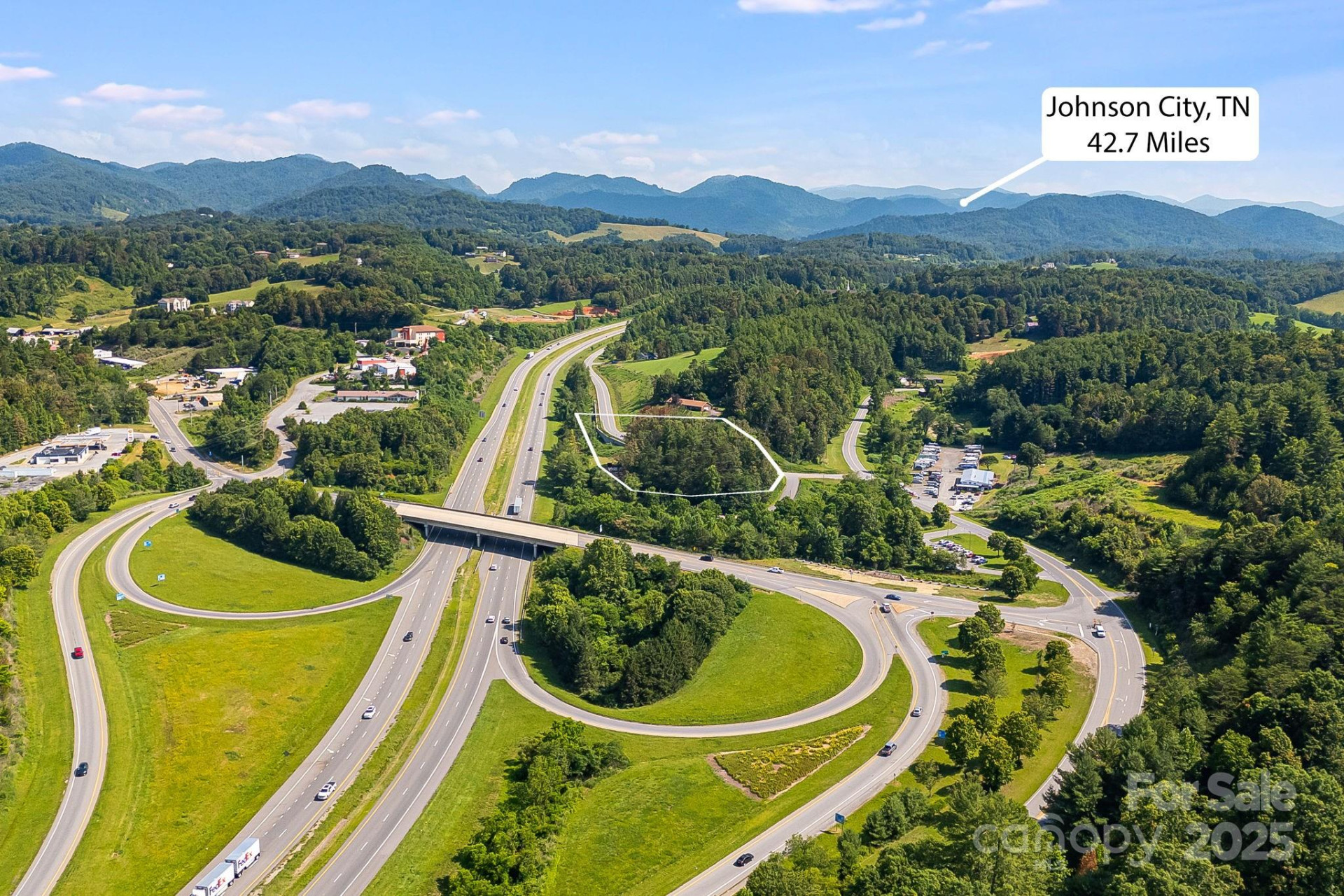 1672 Crossroads Parkway - Photo 3