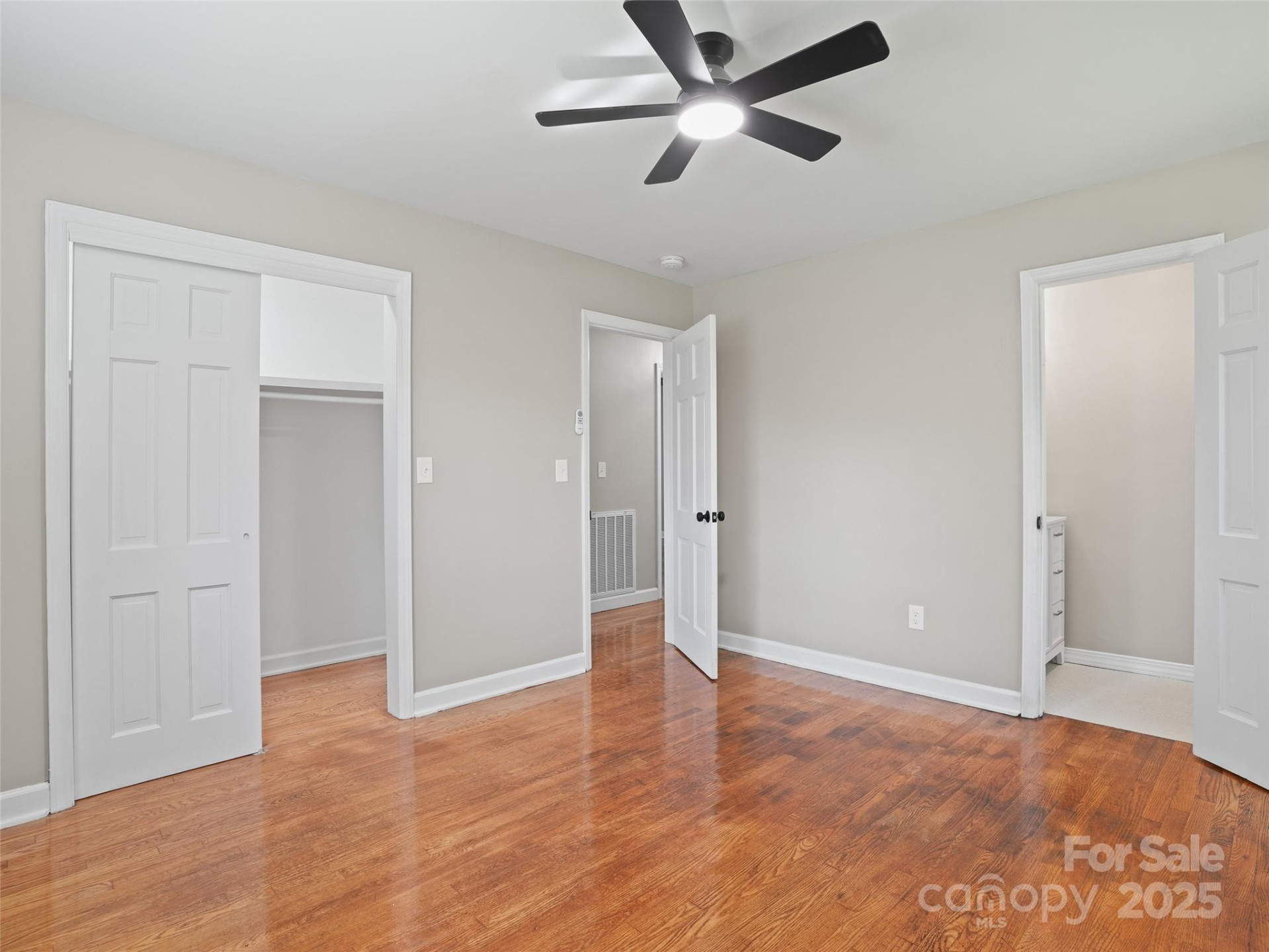 220 Love Lane - Photo 11