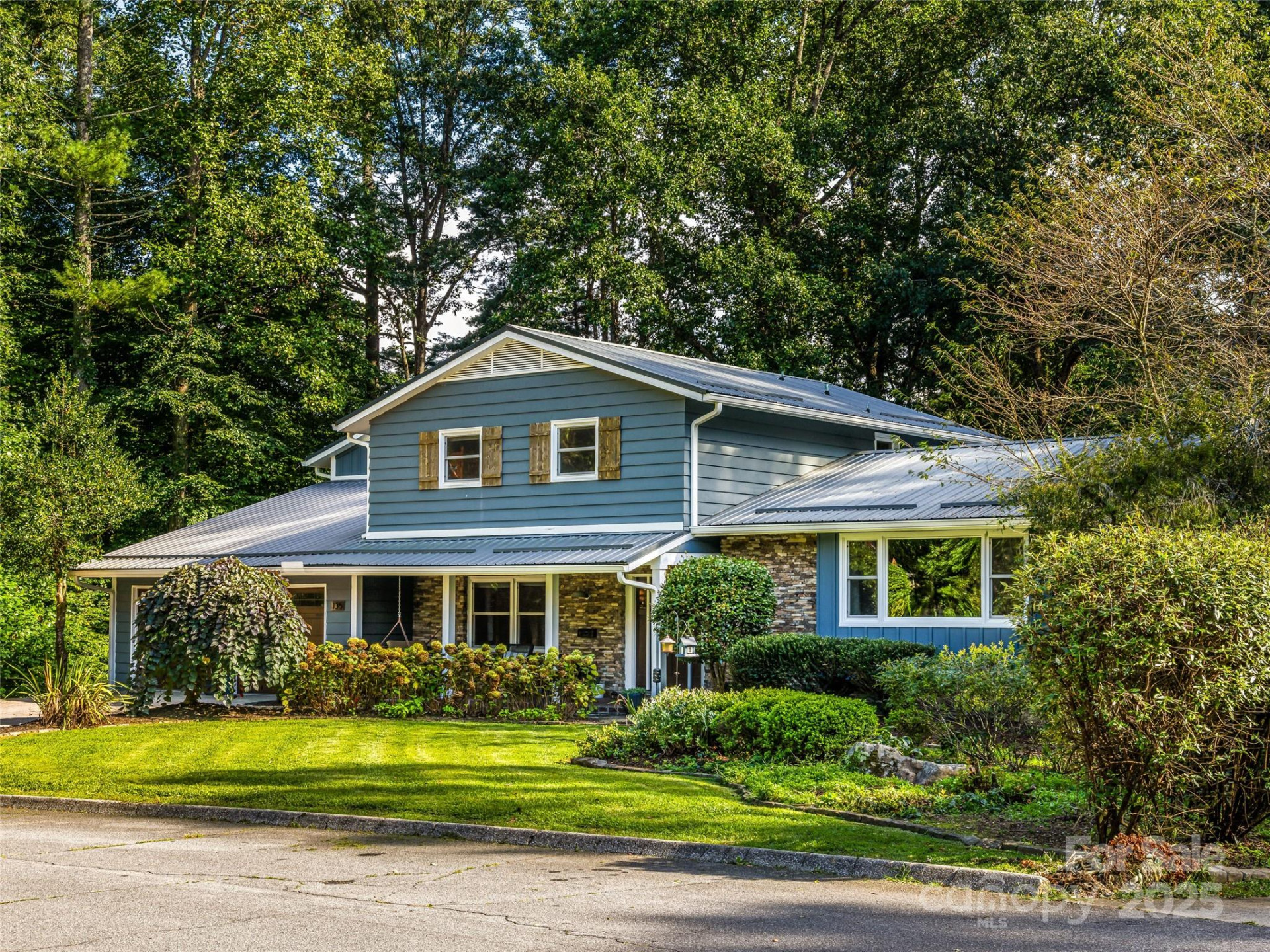 135 Dogwood Drive - Photo 6